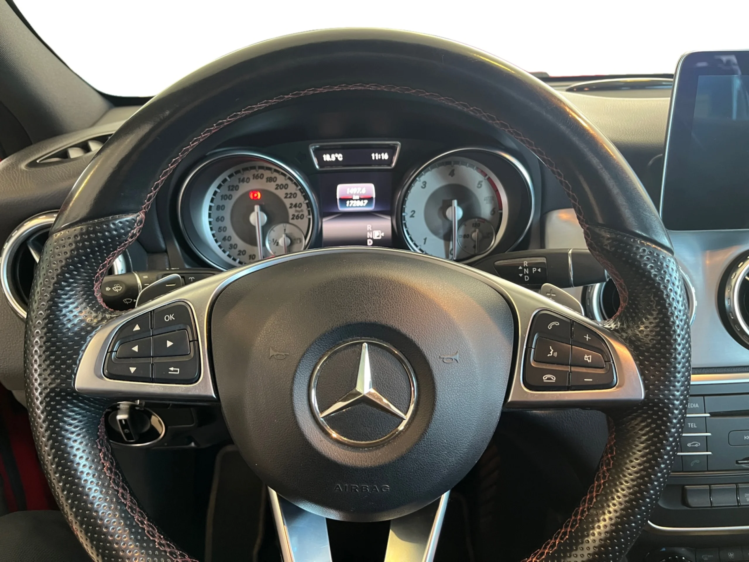 MERCEDES-BENZ Clase gla GLA 220 D AMG LINE - Foto 9