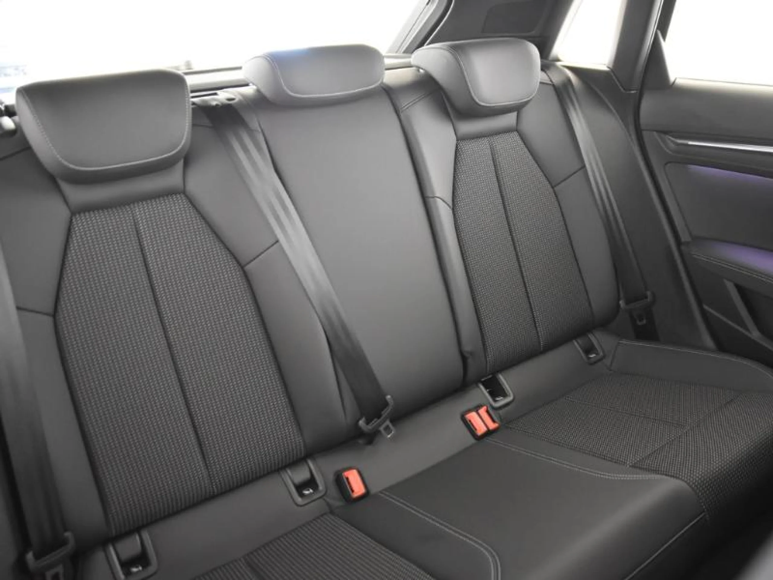 AUDI A3 SPORTBACK S LINE 35 TDI 110KW S TRONIC - Foto 5