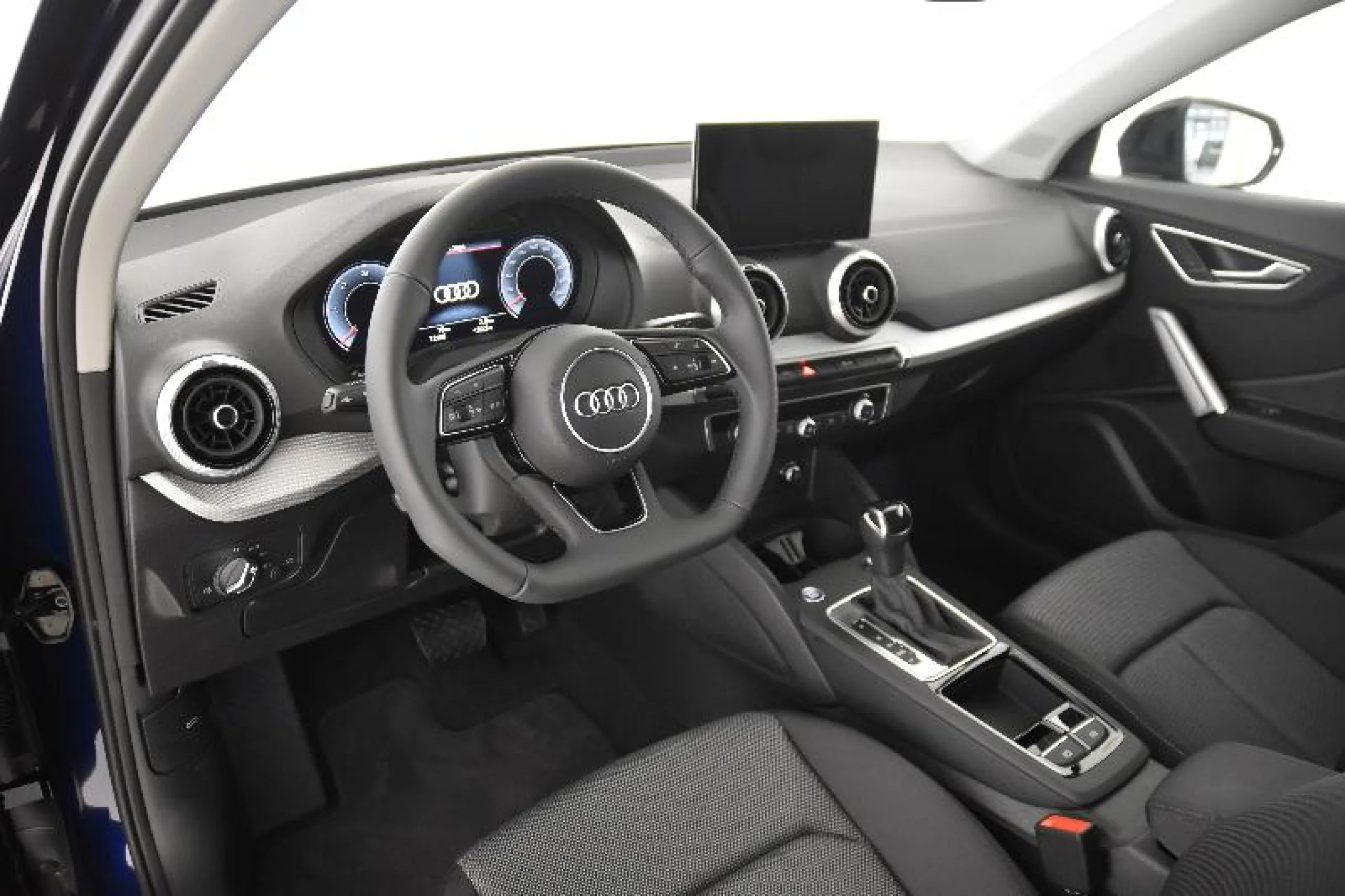 AUDI Q2 BLACK LINE 35 TDI 110KW (150CV) S TRONIC - Foto 10