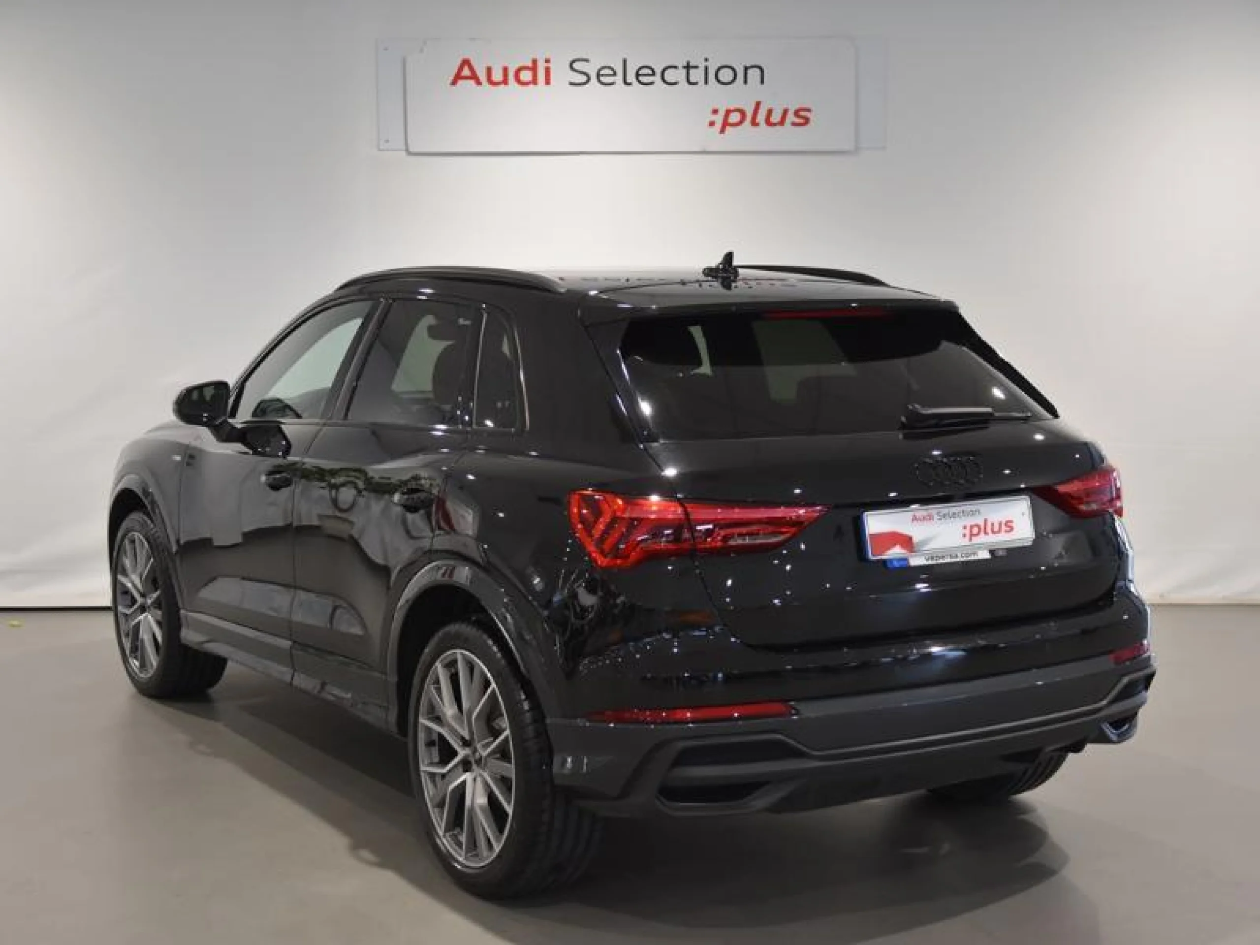 AUDI Q3 BLACK LINE 35 TDI 110KW (150CV) S TRONIC - Foto 2