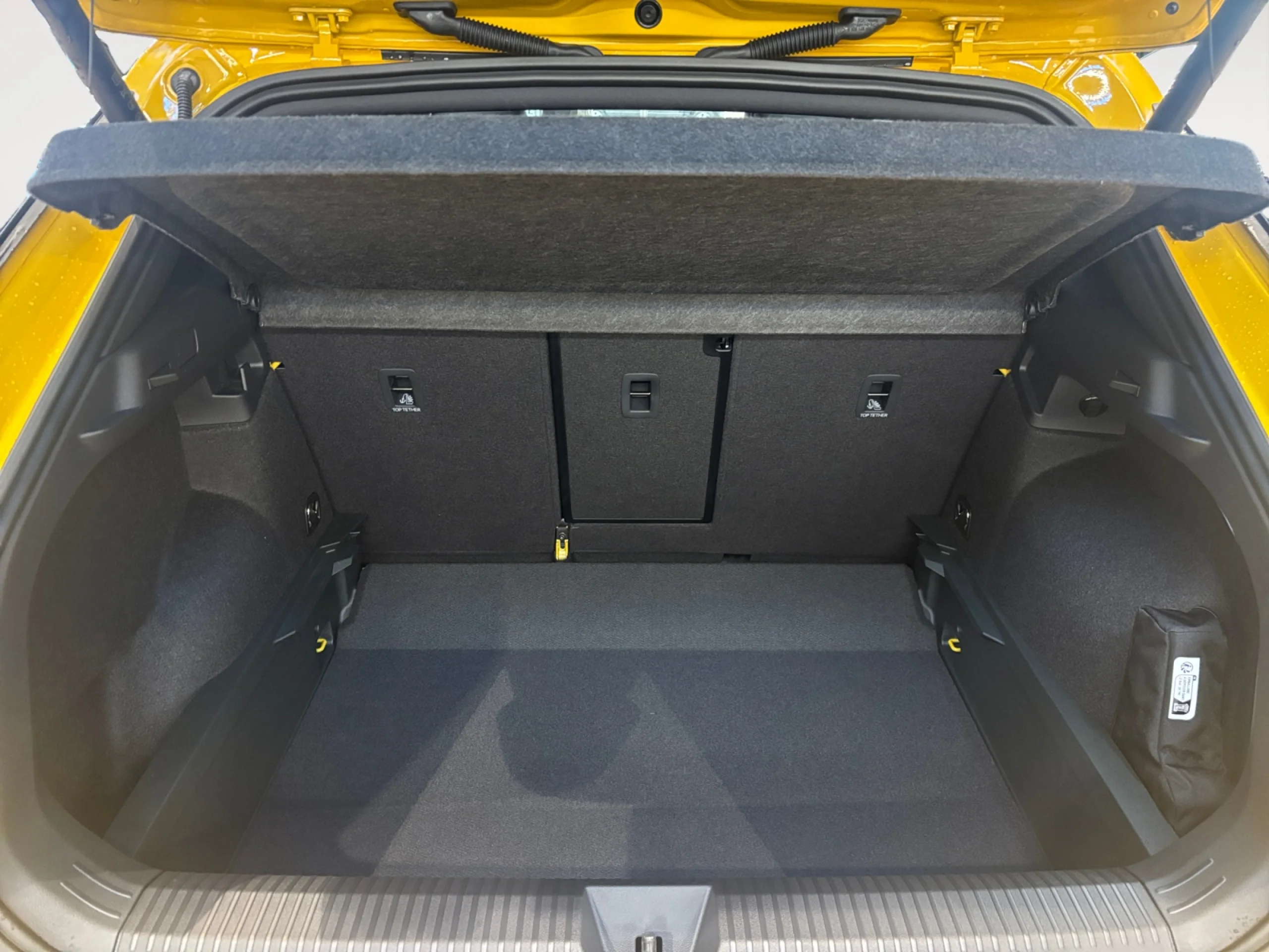 VOLKSWAGEN T ROC T ROC R LINE 1.5 ETSI 110 KW (150 CV)  AUTOMÁTICO DSG 7 VEL. - Foto 7