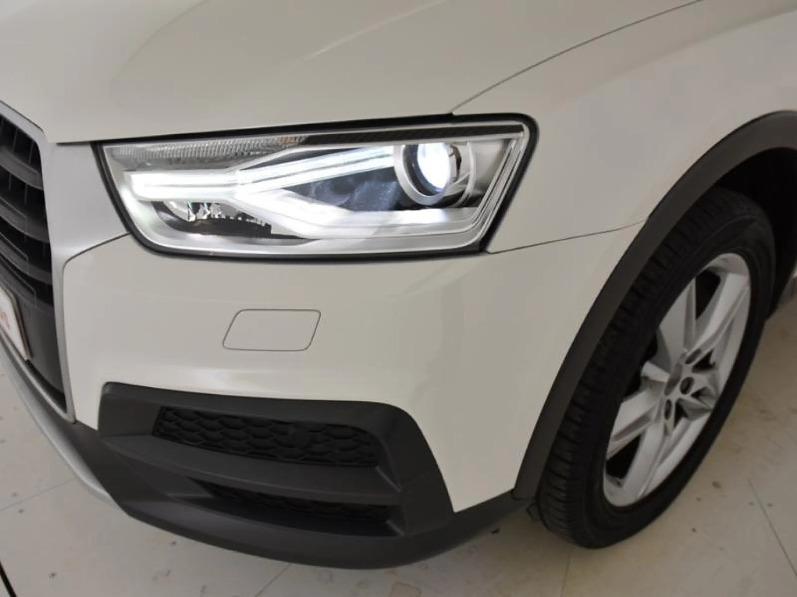 AUDI Q3 DESIGN EDITION 2.0 TDI 150CV - Foto 19