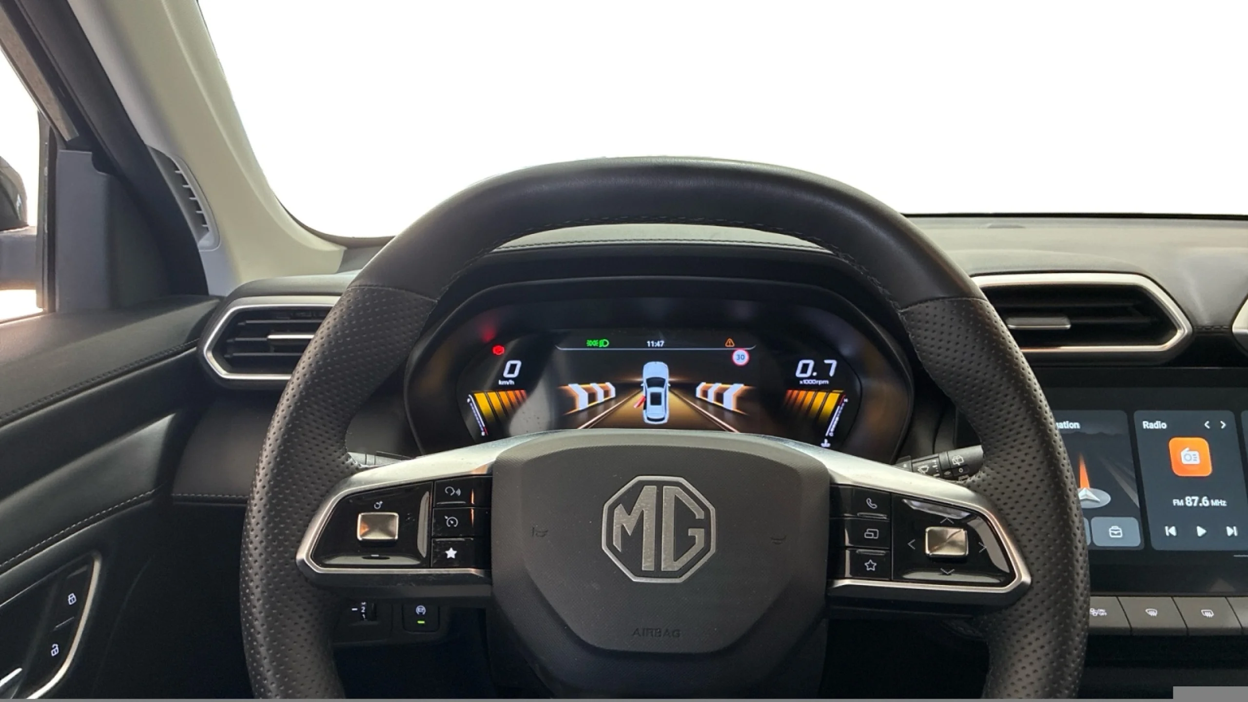MG Zs 1.5 COMFORT - Foto 14