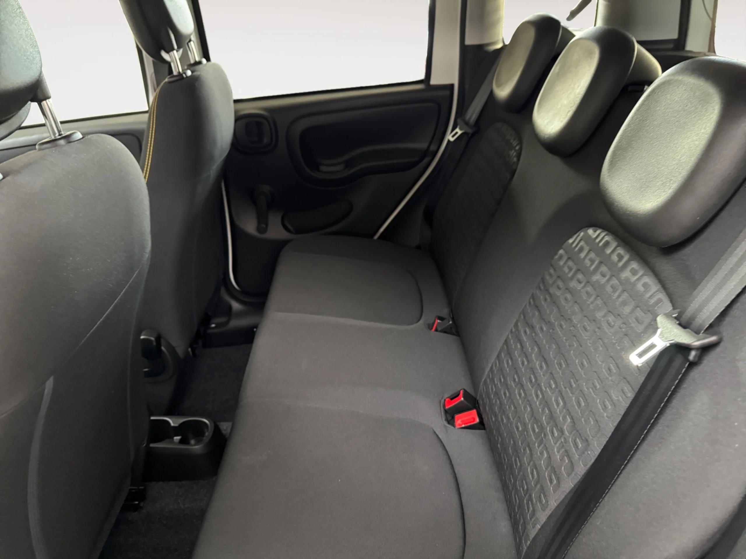 FIAT PANDA PANDINA 1.0 HYBRID 51KW (70CV) - Foto 18