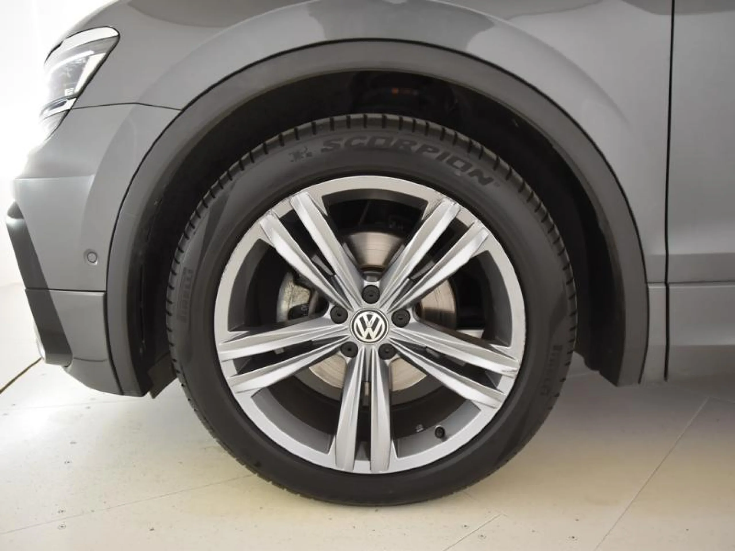 VOLKSWAGEN TIGUAN SPORT 2.0 TDI 110KW (150CV) DSG - Foto 8