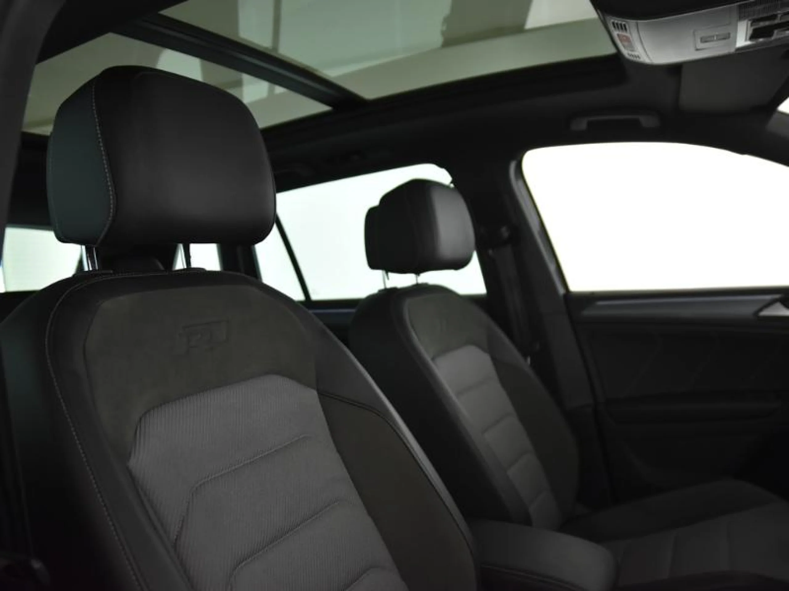 VOLKSWAGEN TIGUAN SPORT 2.0 TDI 110KW (150CV) DSG - Foto 9