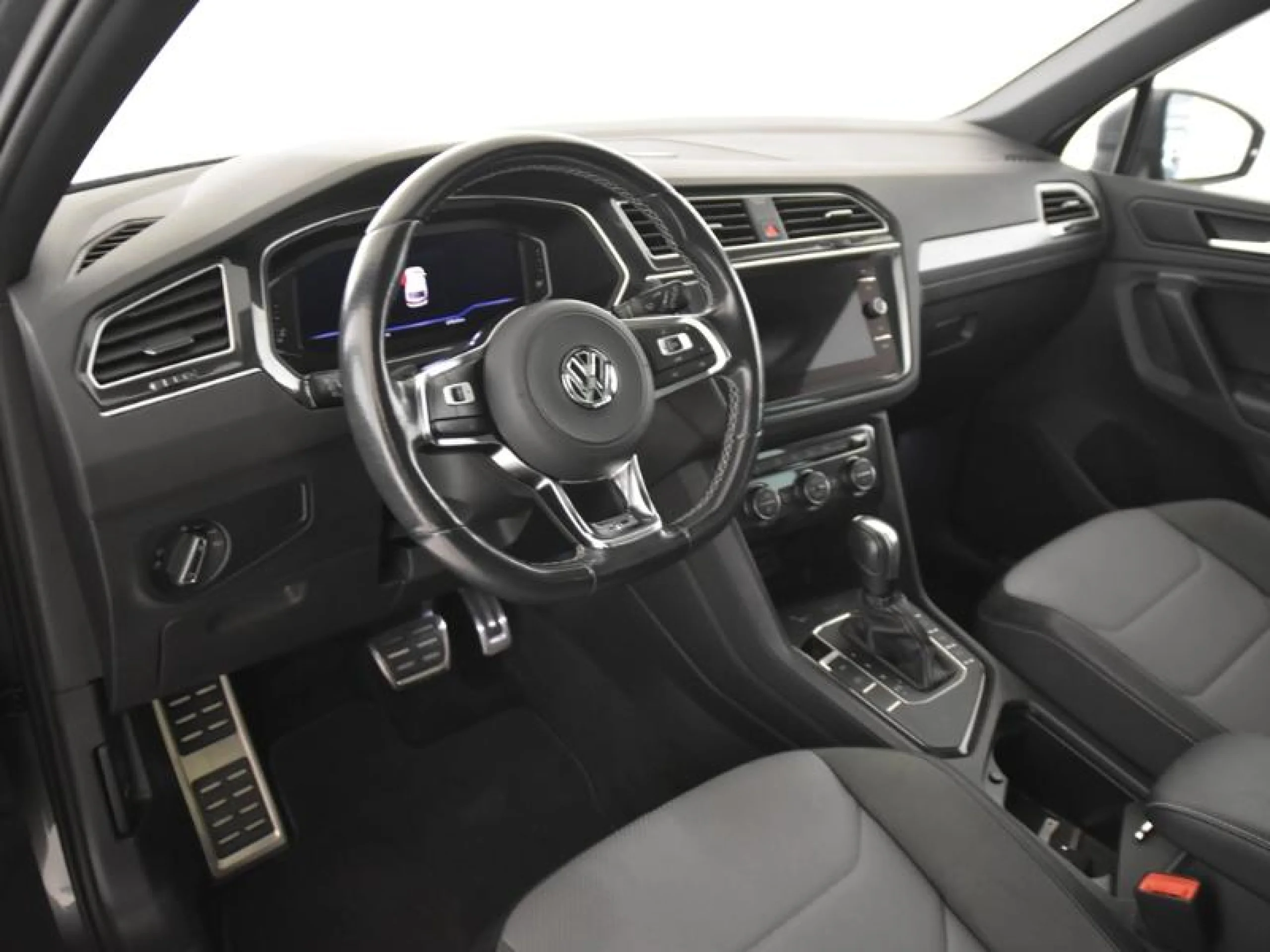 VOLKSWAGEN TIGUAN SPORT 2.0 TDI 110KW (150CV) DSG - Foto 10