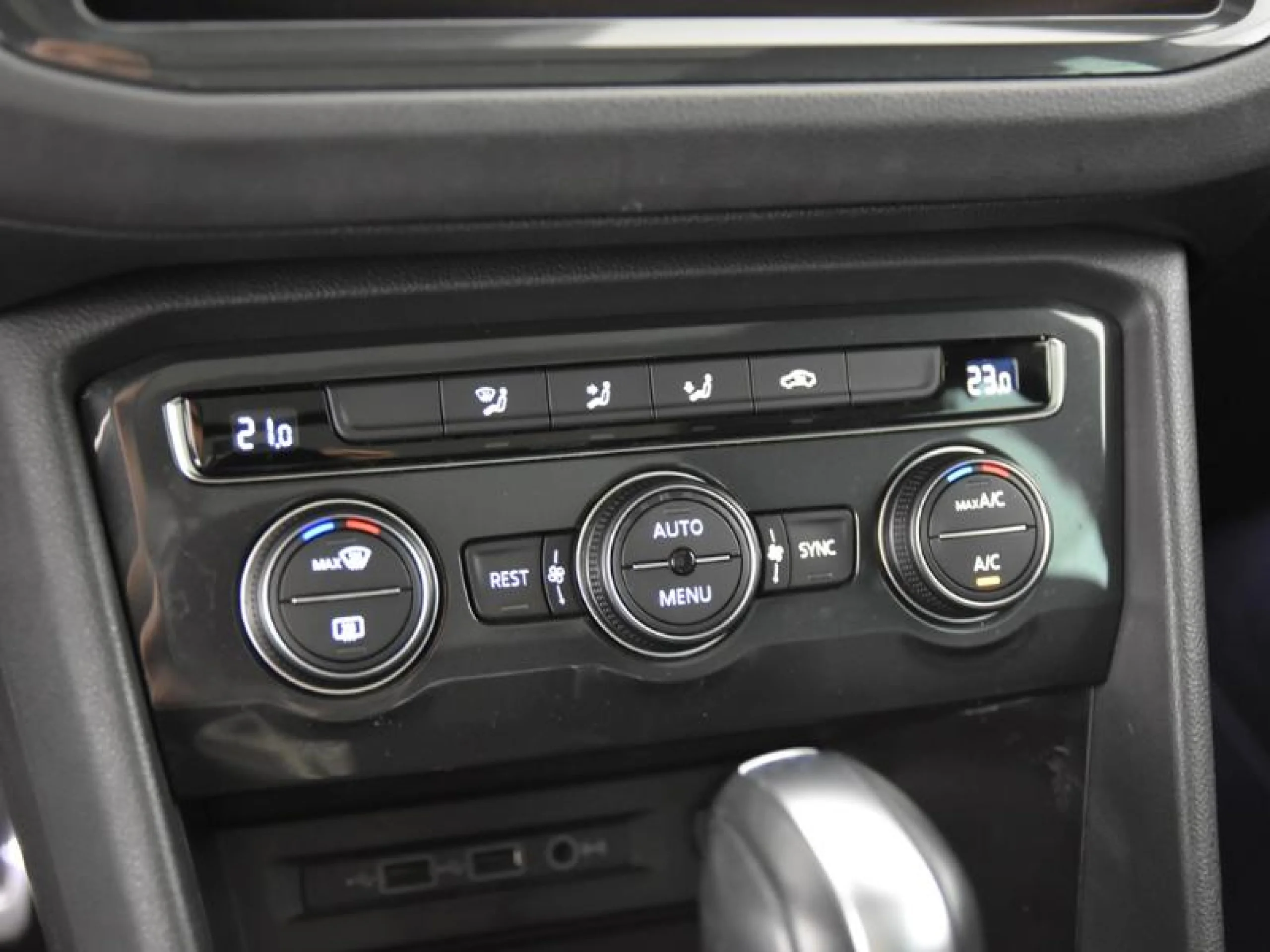 VOLKSWAGEN TIGUAN SPORT 2.0 TDI 110KW (150CV) DSG - Foto 12