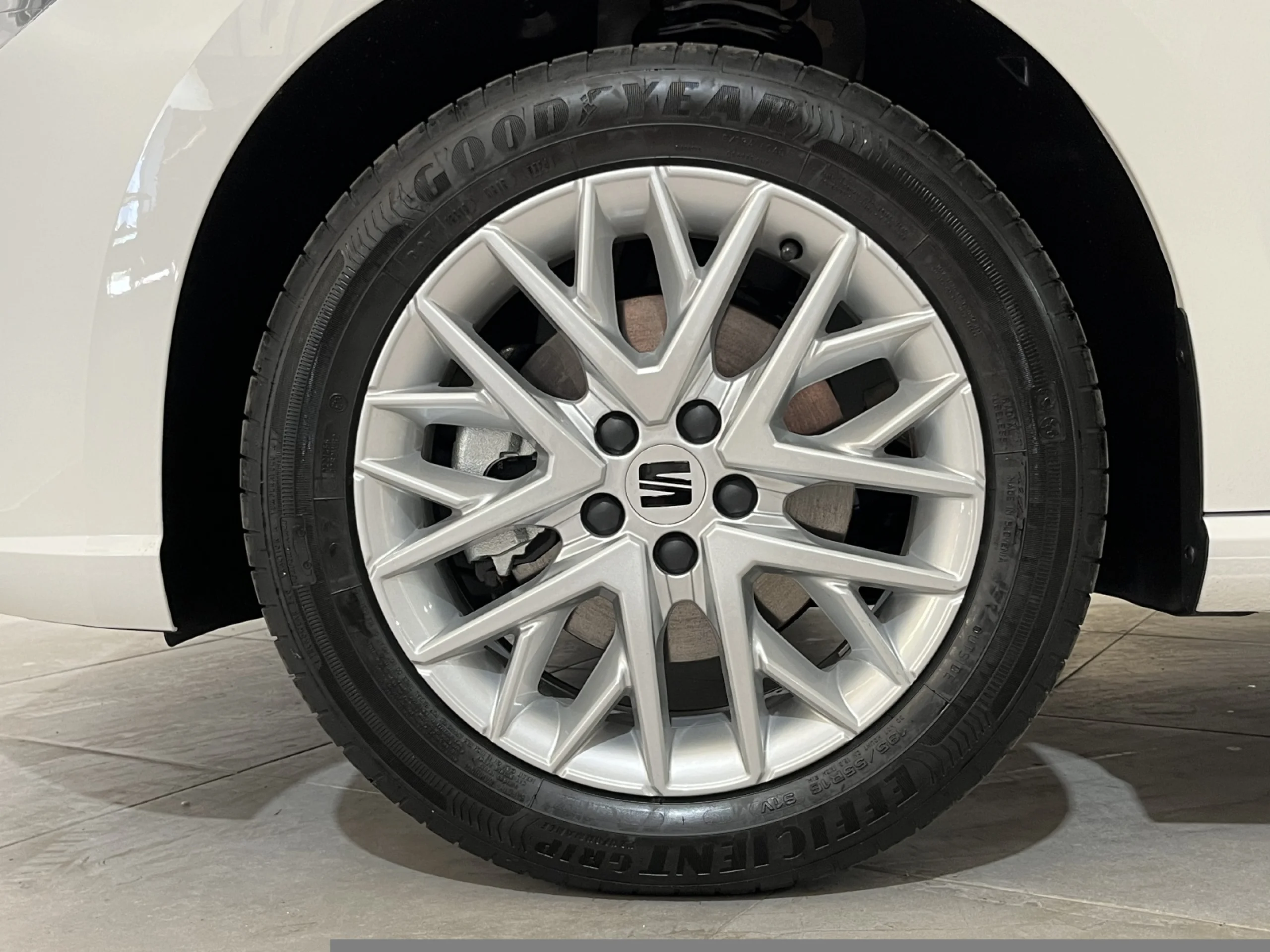 SEAT IBIZA 1.0 TSI 85KW (115CV) FR XS - Foto 4