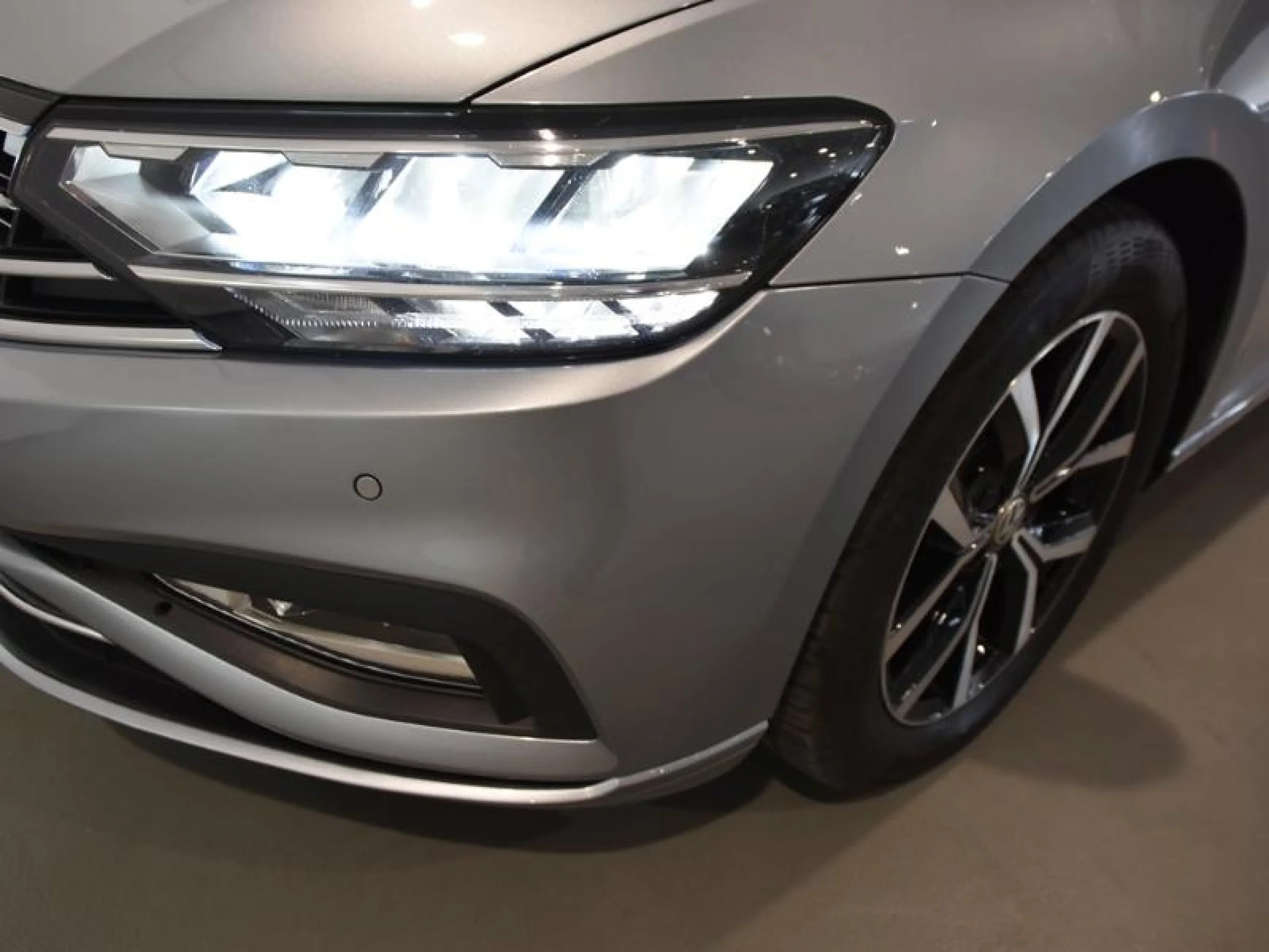 VOLKSWAGEN PASSAT VARIANT EXECUTIVE 2.0 TDI 110KW DSG - Foto 19