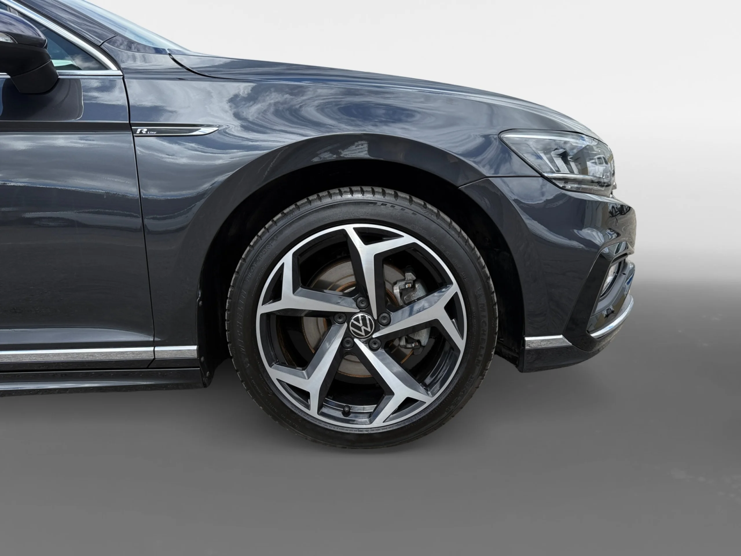 VOLKSWAGEN PASSAT VARIANT R LINE 2.0 TDI 110KW (150CV) - Foto 8