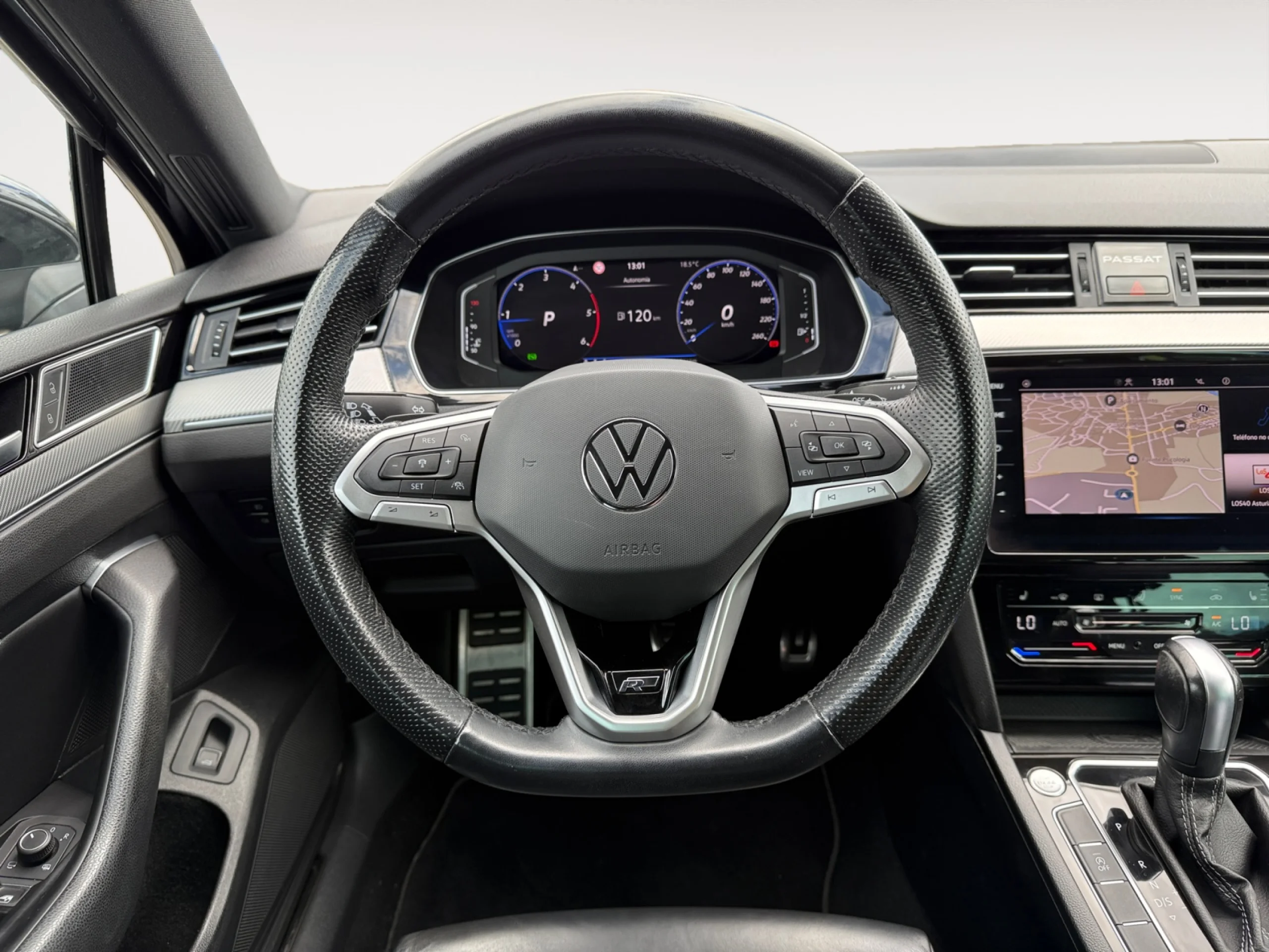 VOLKSWAGEN PASSAT VARIANT R LINE 2.0 TDI 110KW (150CV) - Foto 11