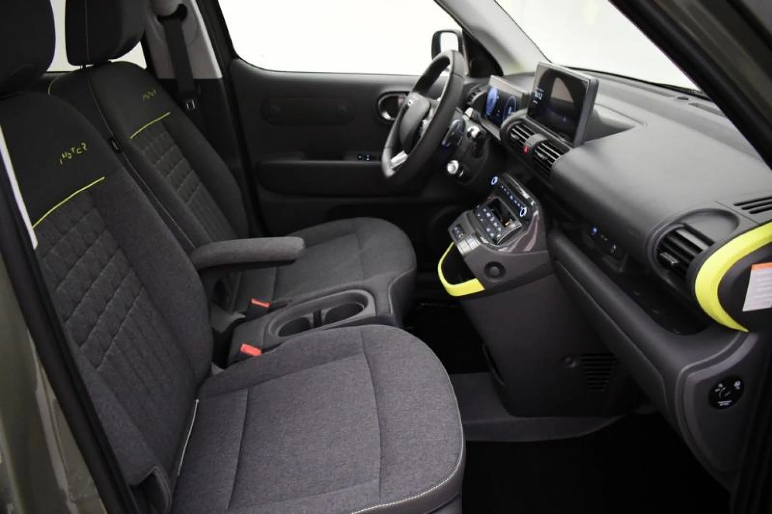 HYUNDAI INSTER 49KWH 85KW (115CV) MAXX CROSS - Foto 5
