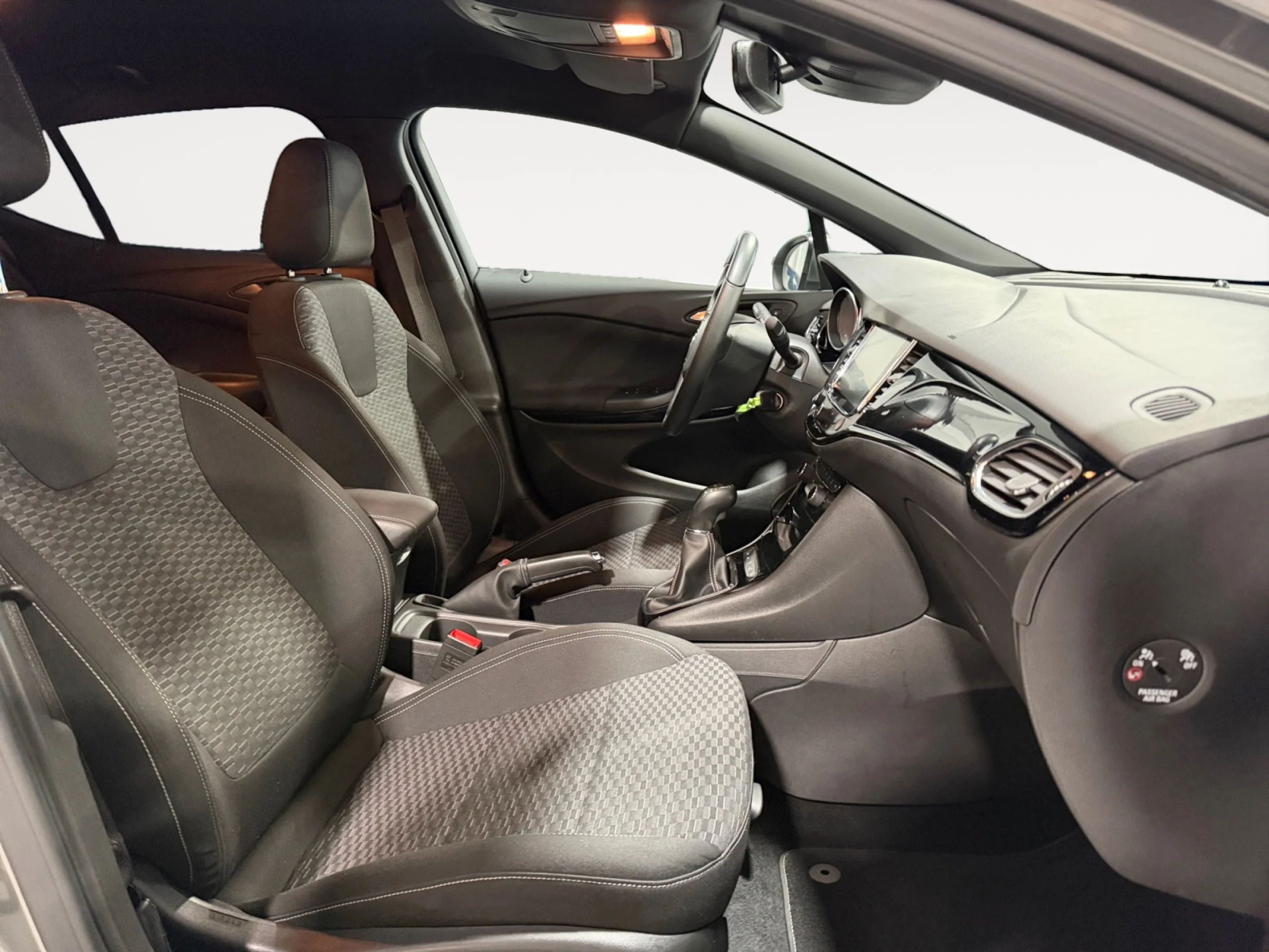 OPEL ASTRA 1.6 CDTI 81KW (110CV) BUSINESS + - Foto 5