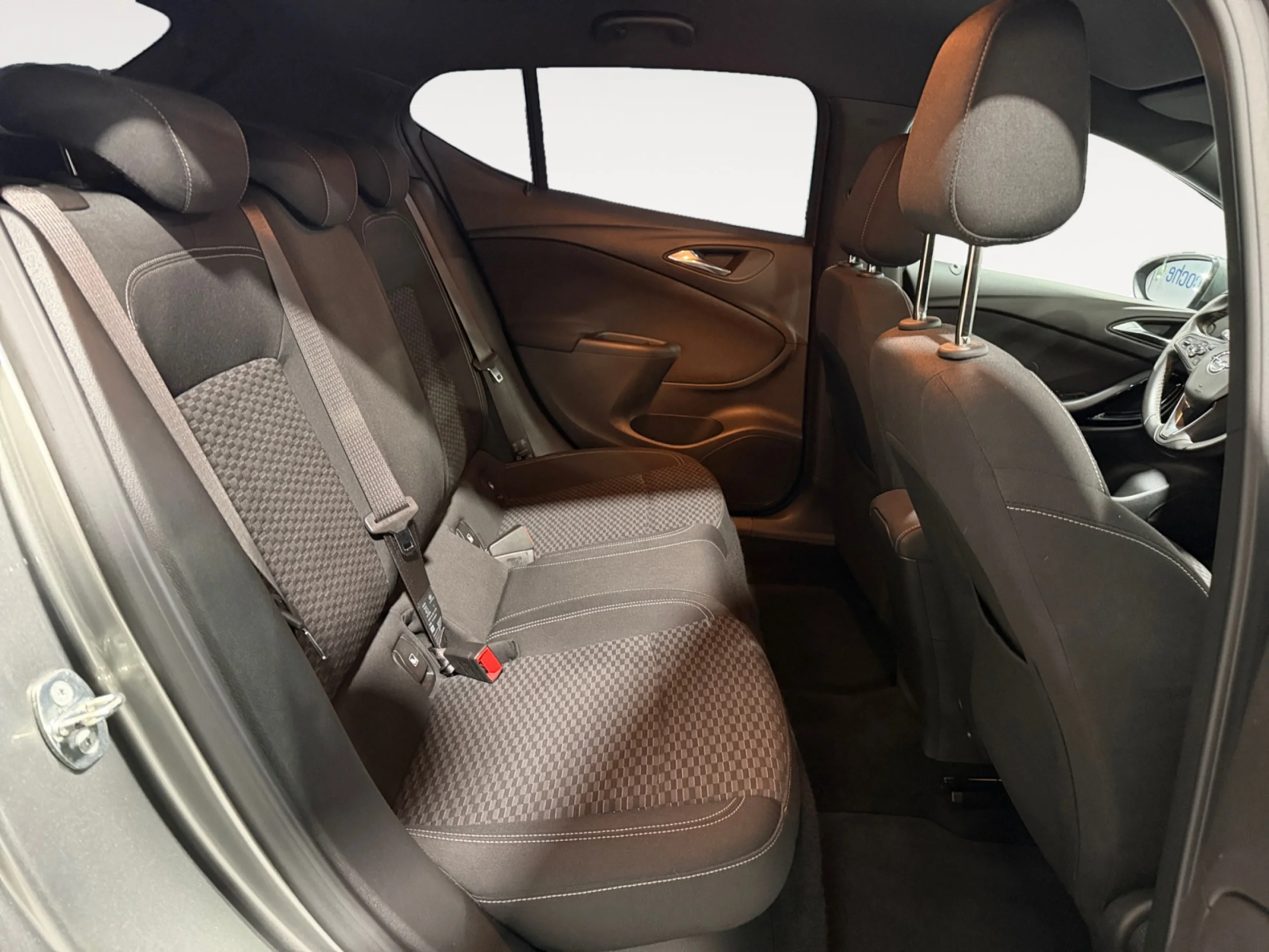 OPEL ASTRA 1.6 CDTI 81KW (110CV) BUSINESS + - Foto 6