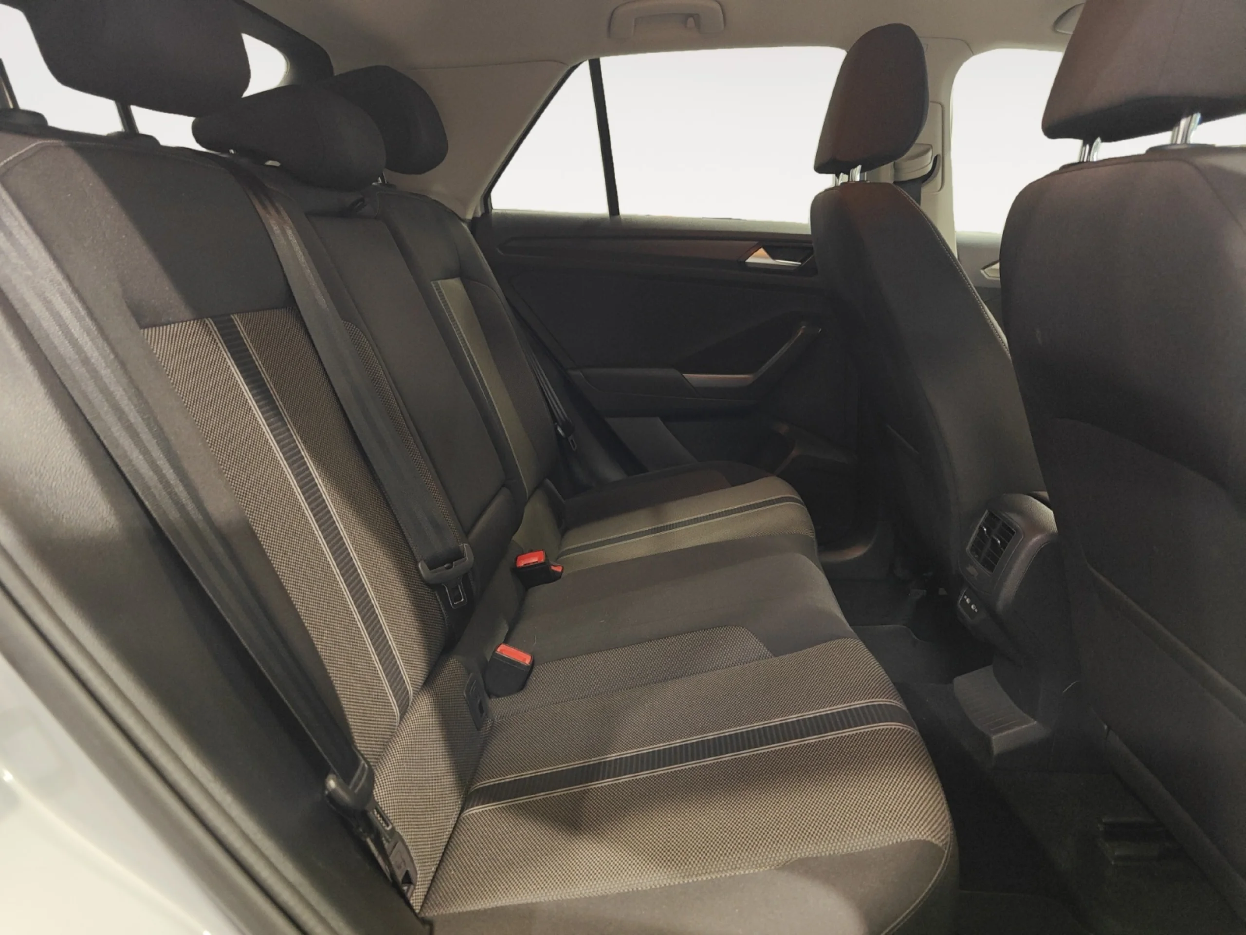 VOLKSWAGEN T ROC ADVANCE 1.5 TSI 110KW (150CV) - Foto 6