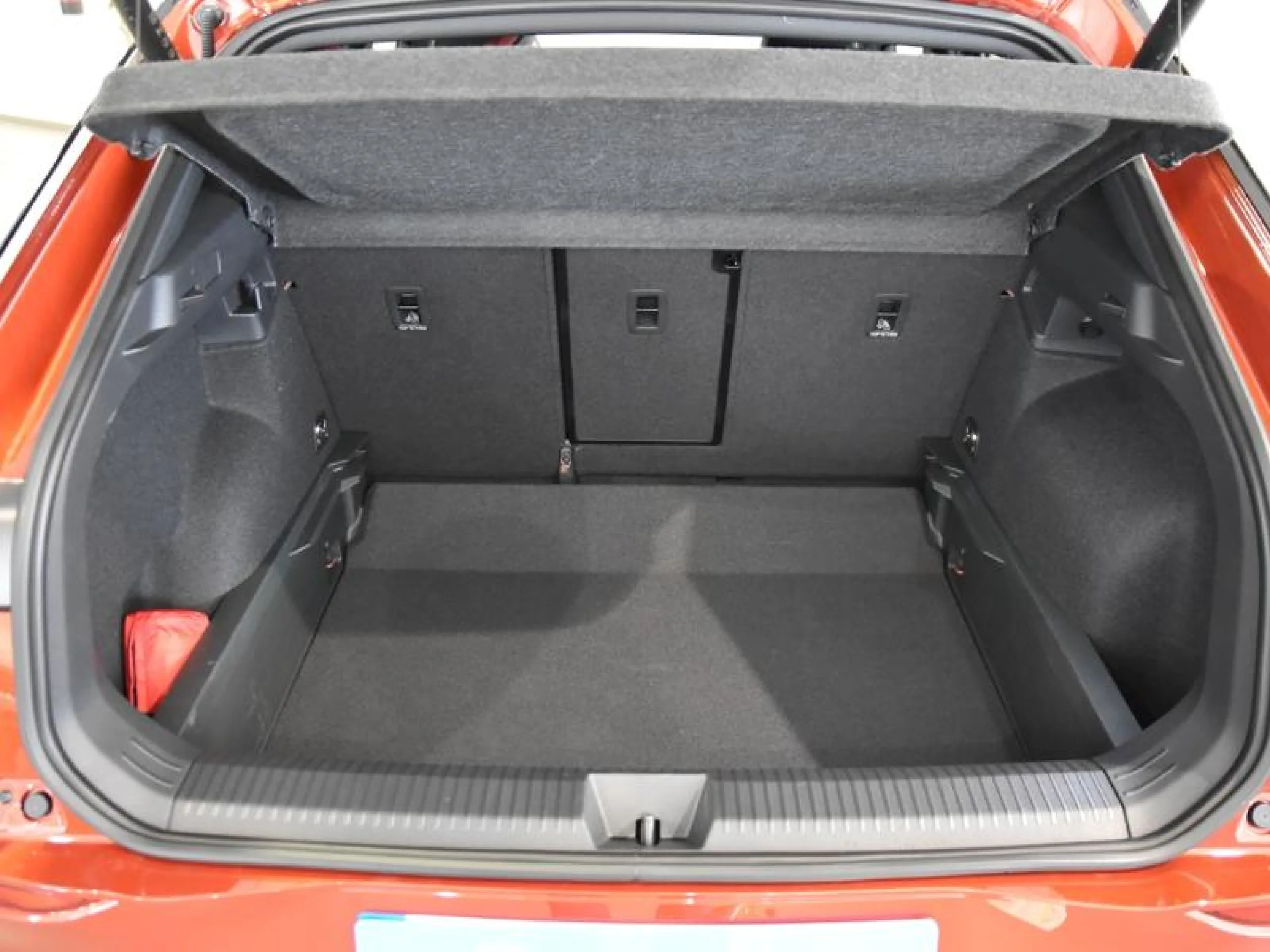 VOLKSWAGEN T ROC T ROC R LINE  1.5 ETSI 110 KW (150 CV)  AUTOMÁTICO DSG 7 VEL. - Foto 7