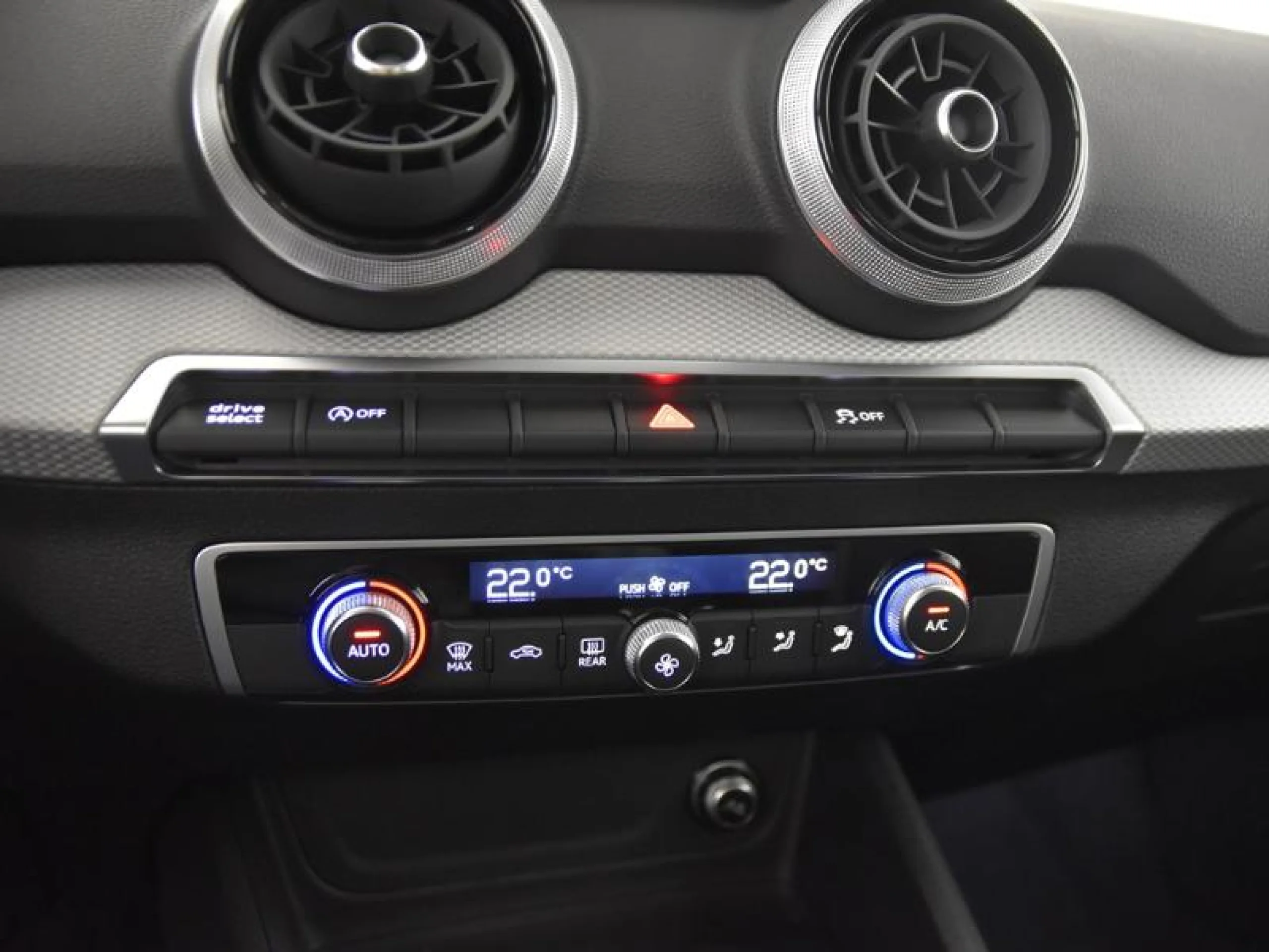 AUDI Q2 S LINE 30 TDI 85KW (116CV) - Foto 10