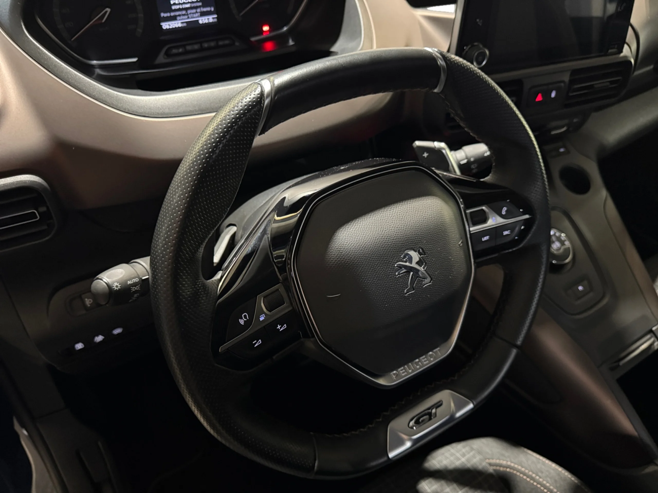 PEUGEOT Rifter GT LINE LONG PURETECH 96KW EAT8 - Foto 9