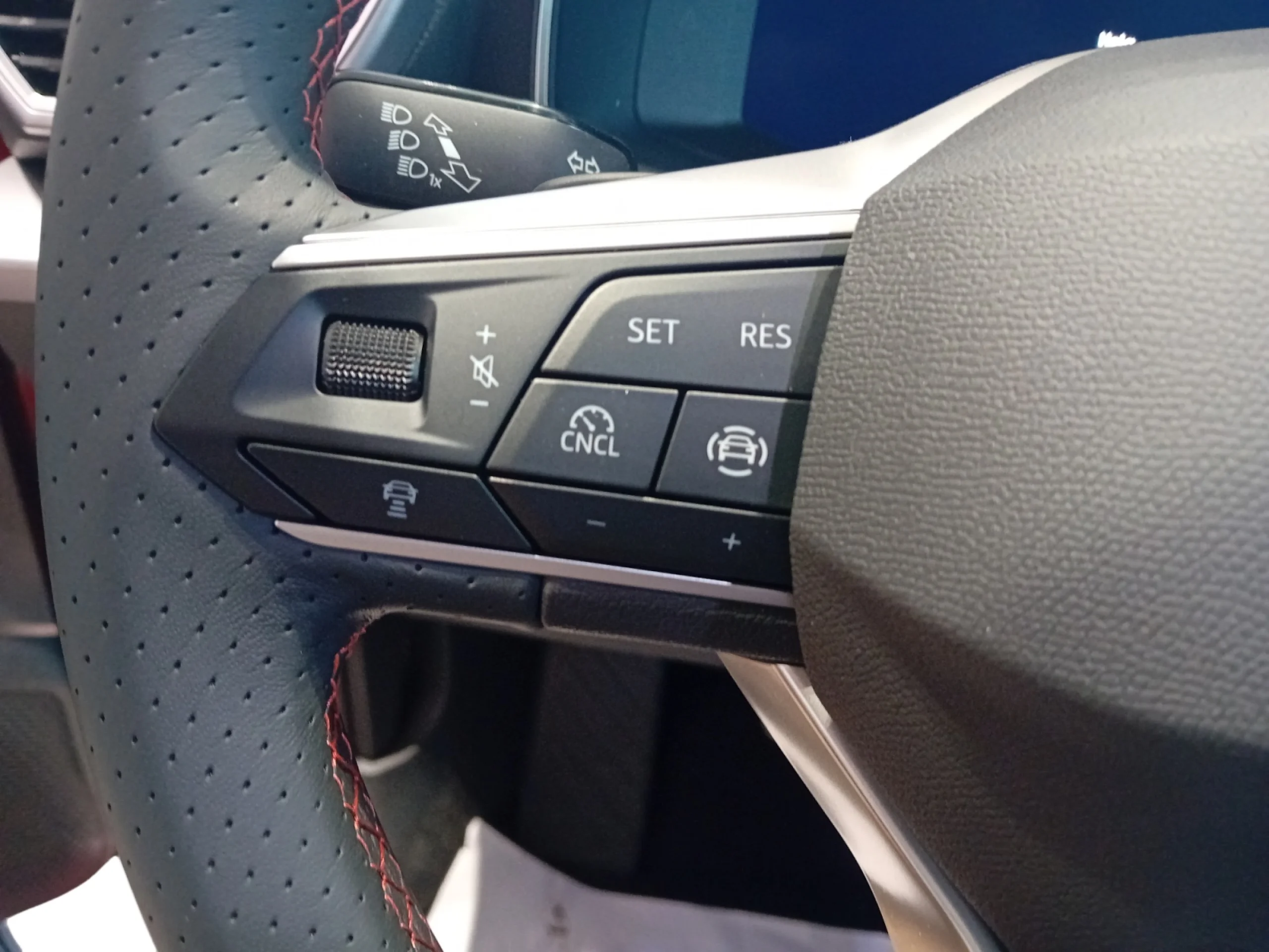 SEAT LEON SP 1.5 ETSI 110KW DSG FR SPECIAL EDITION - Foto 11