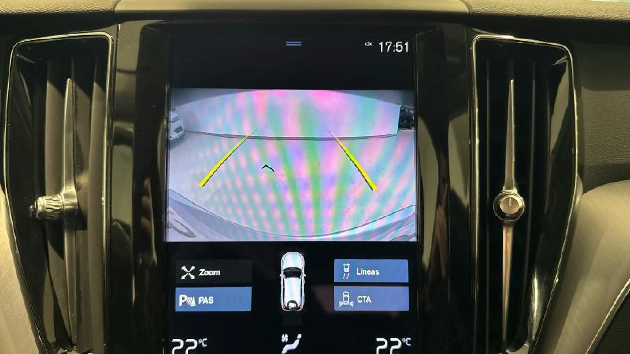 VOLVO XC60 2.0 B4 D AWD MOMENTUM PRO AUTO - Foto 19