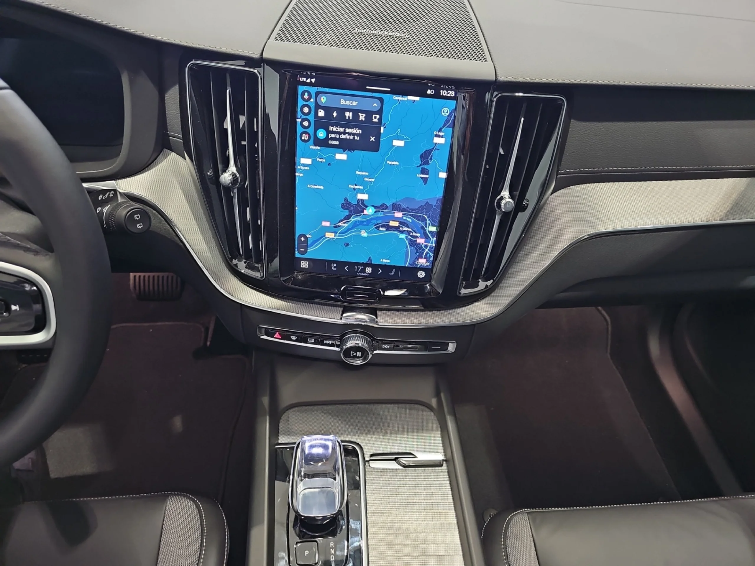 VOLVO XC60 2.0 T6 AWD RECHARGE ULTRA DARK AUTO - Foto 11