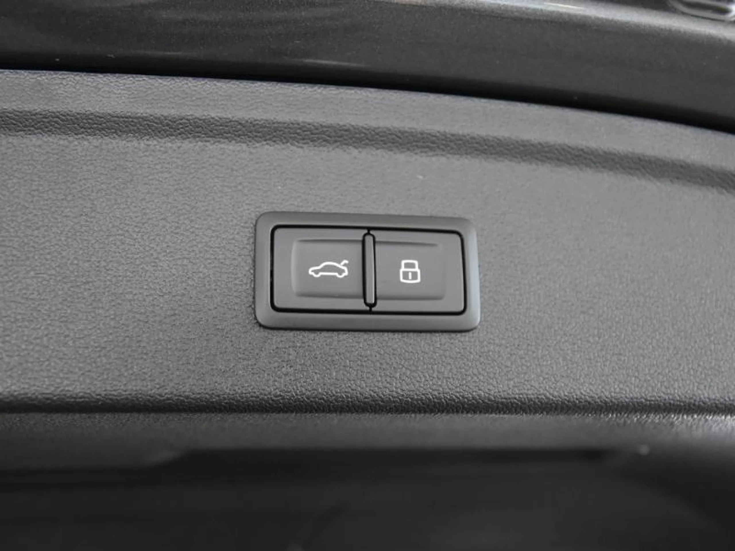 AUDI A3 SPORTBACK S LINE 40 TFSI E 150KW S TRON - Foto 9