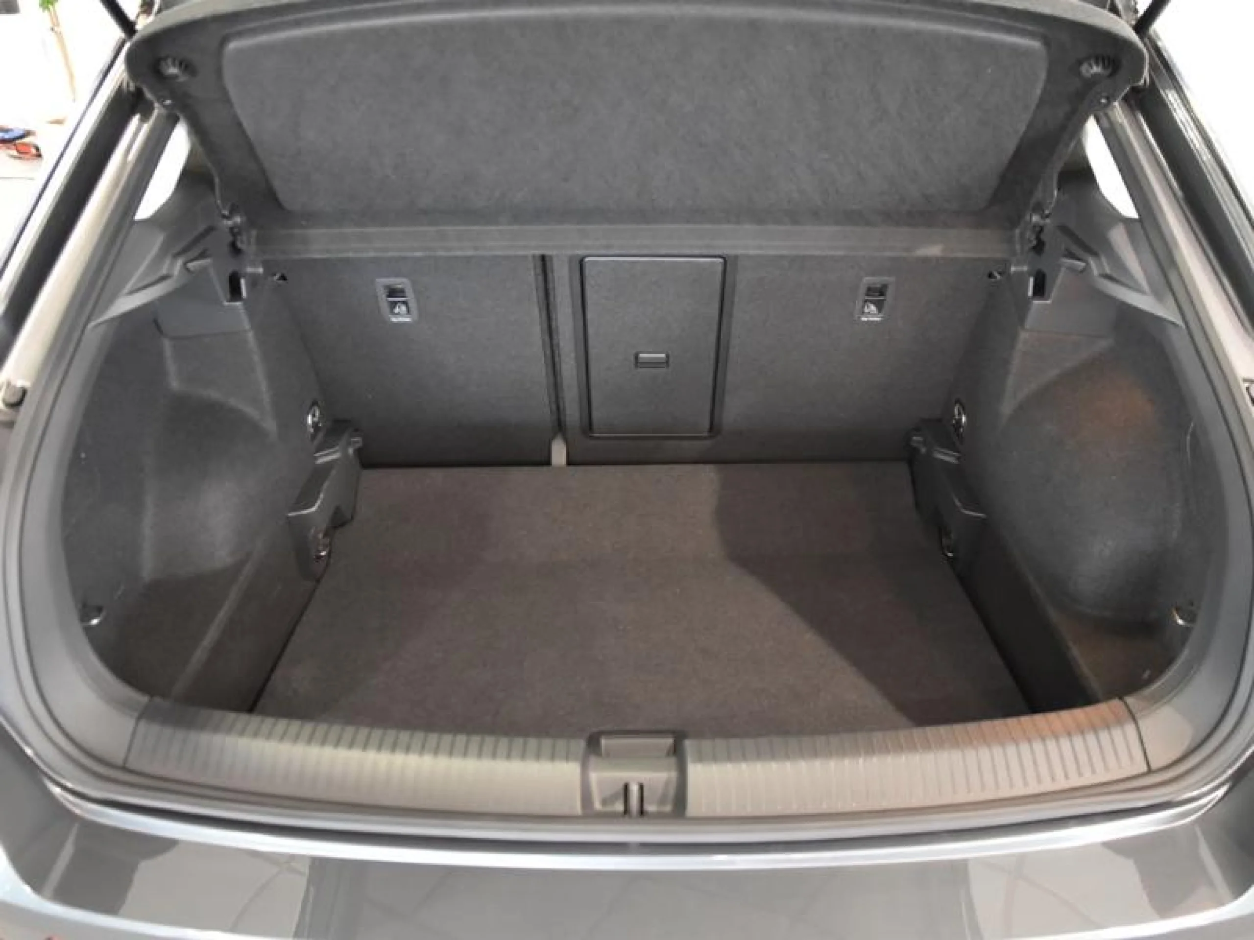 VOLKSWAGEN T ROC DARK 2.0 TDI 110KW (150CV) - Foto 7