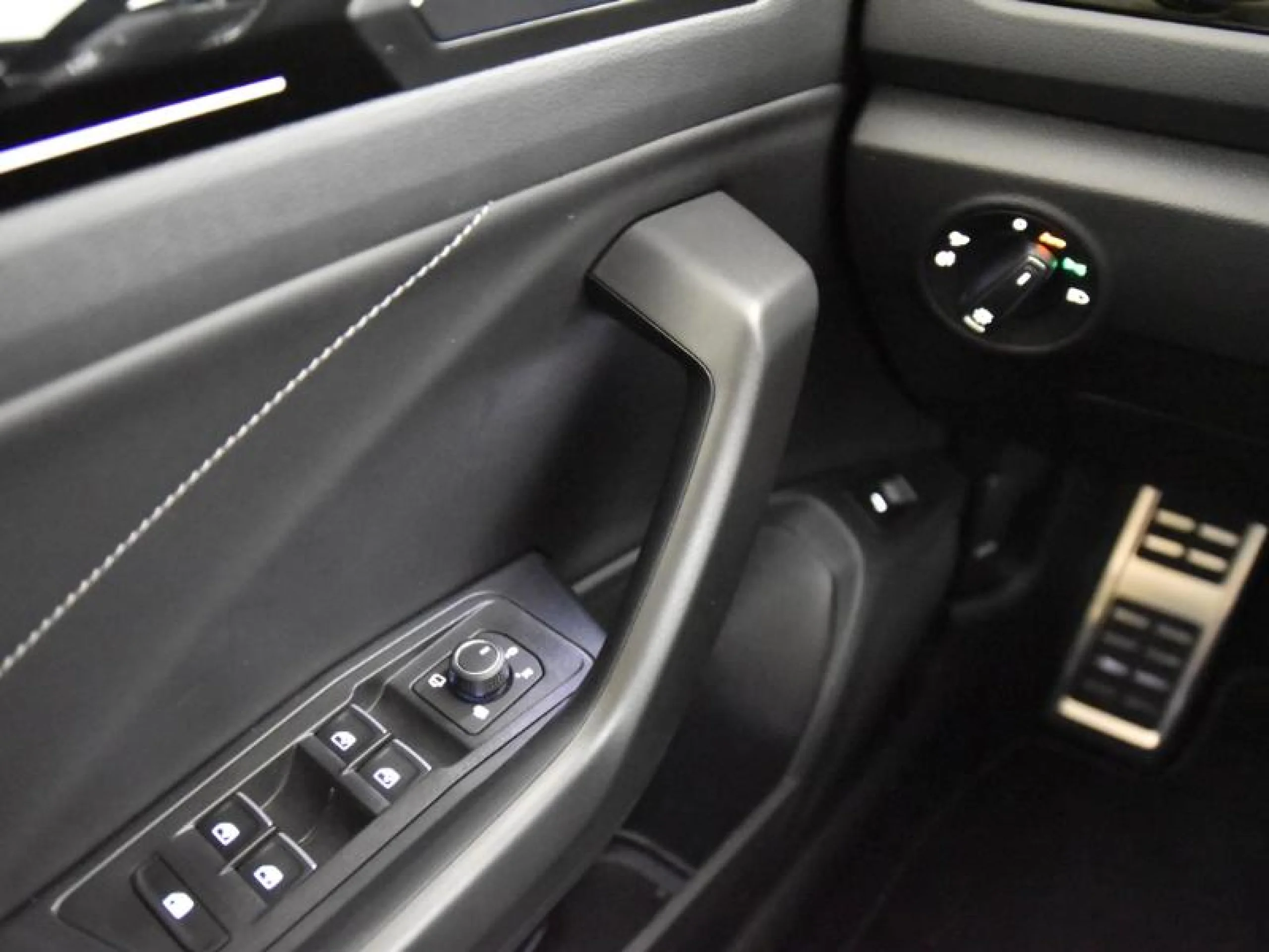 VOLKSWAGEN T ROC T ROC R LINE 1.0 TSI 85 KW (115 CV)  6 VEL. - Foto 16