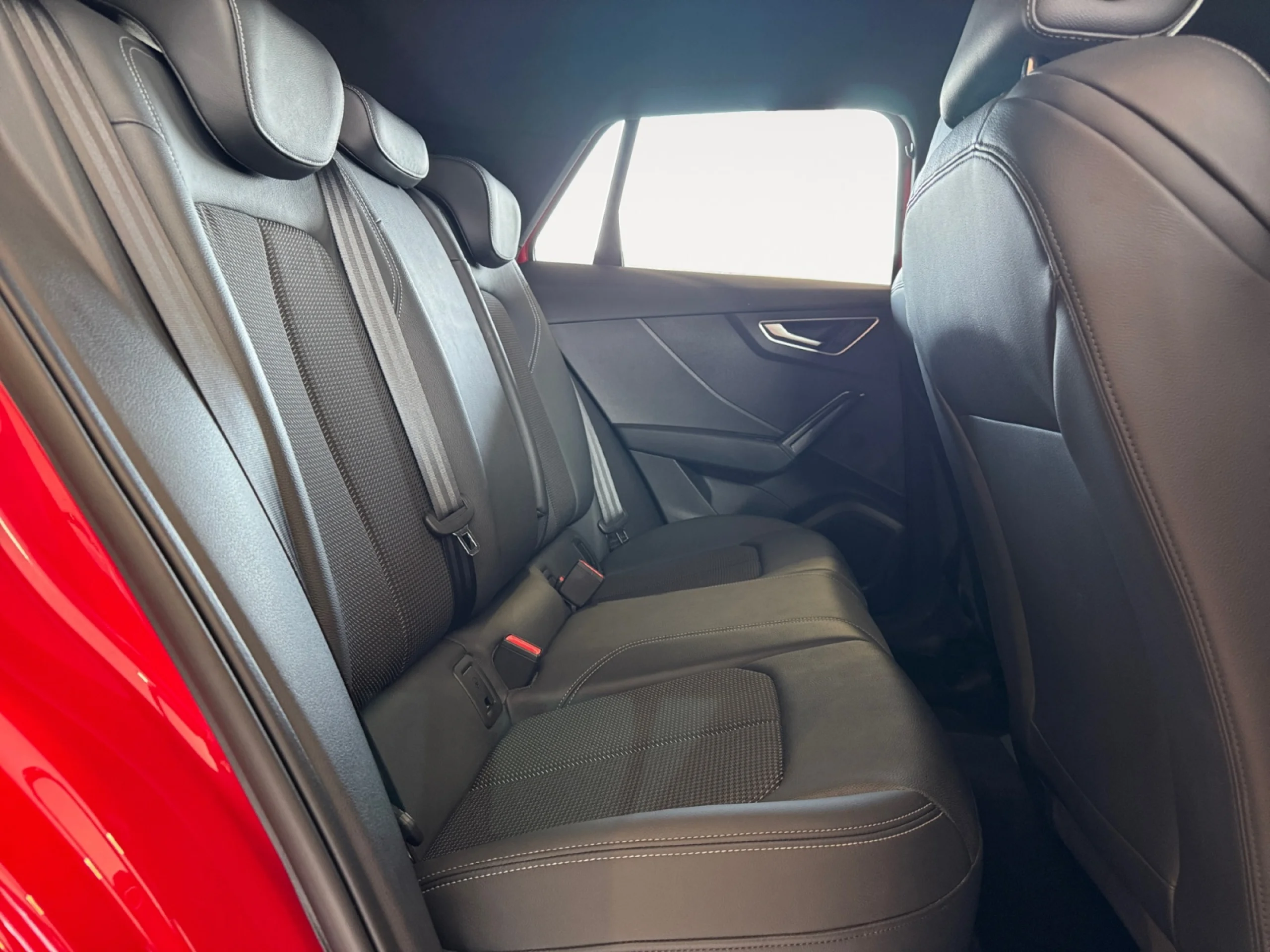 AUDI Q2 ADRENALIN 35 TDI 110KW (150CV) S TRONIC - Foto 9