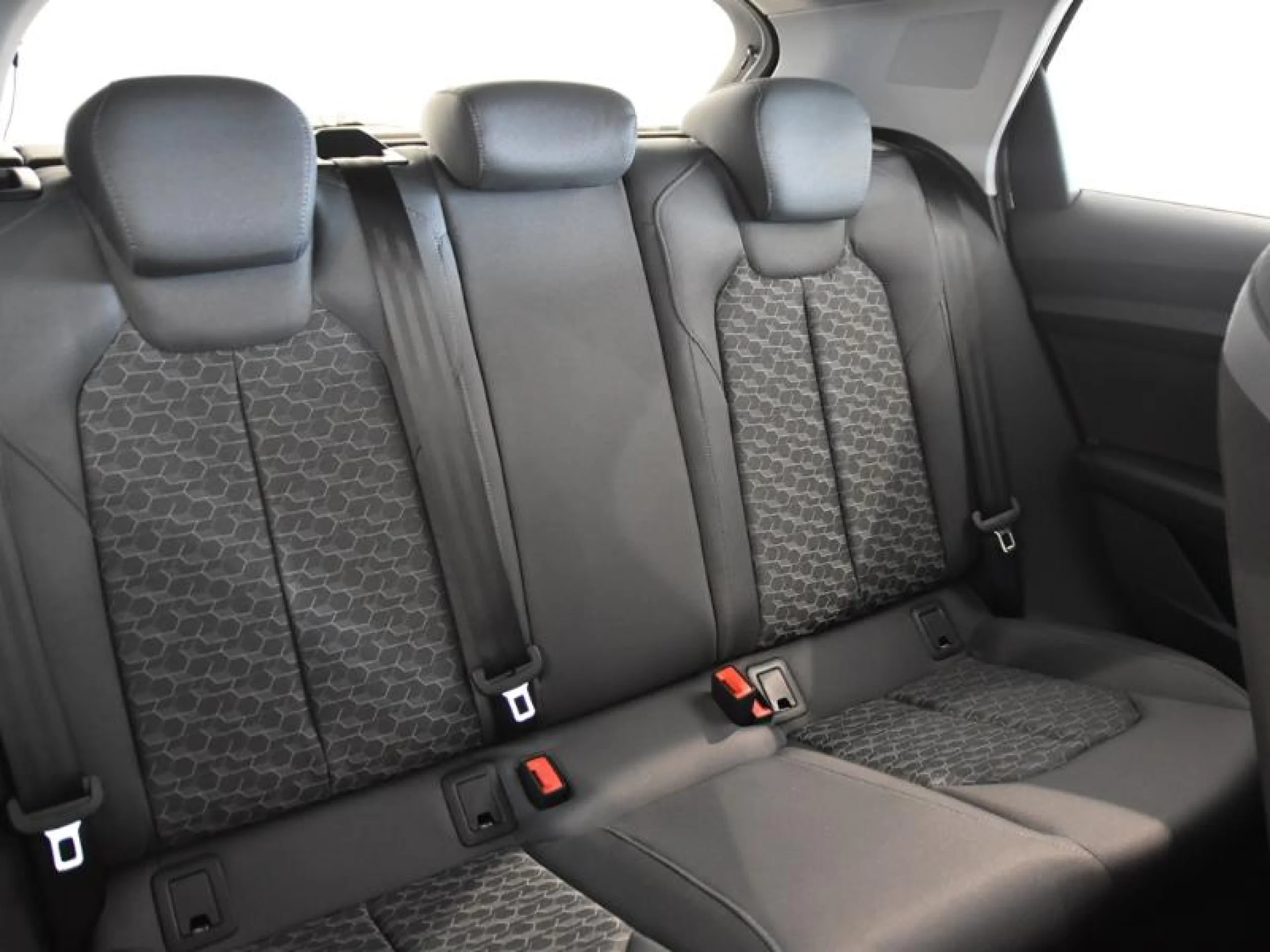 AUDI A1 SPORTBACK ADRENALIN 30 TFSI 85KW S TRON - Foto 5