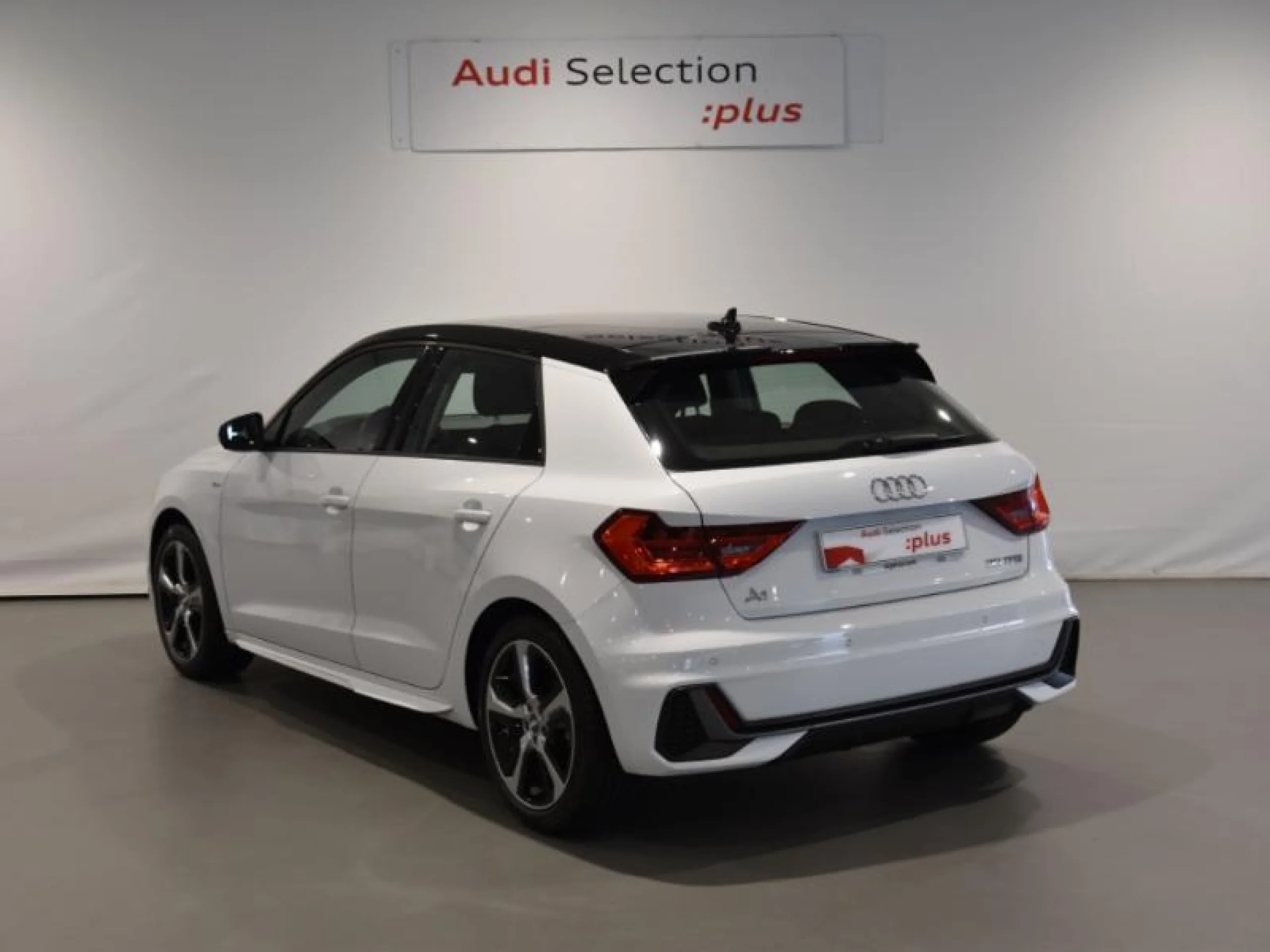 AUDI A1 SPORTBACK ADRENALIN 30 TFSI 85KW S TRON - Foto 2