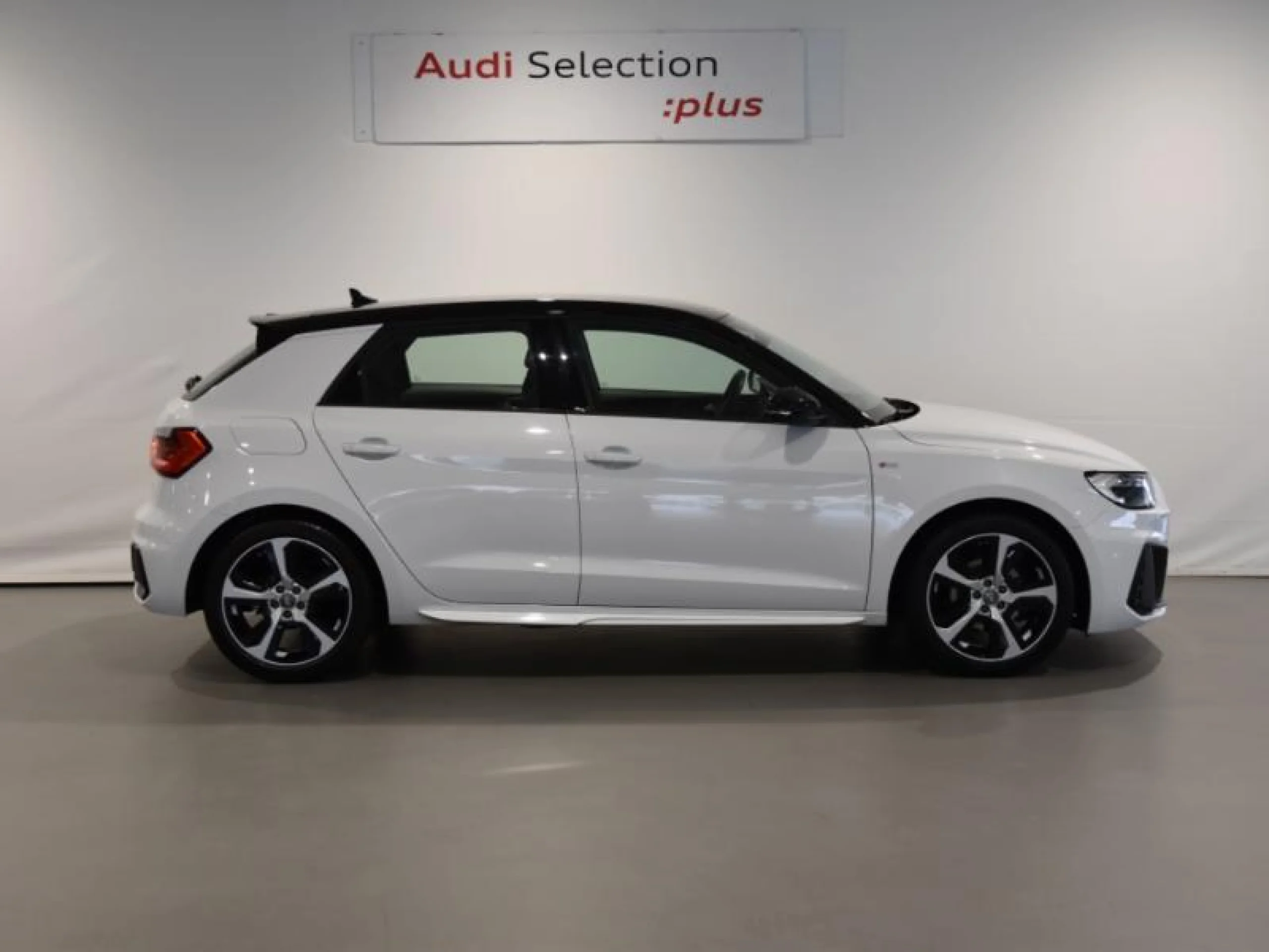 AUDI A1 SPORTBACK ADRENALIN 30 TFSI 85KW S TRON - Foto 3