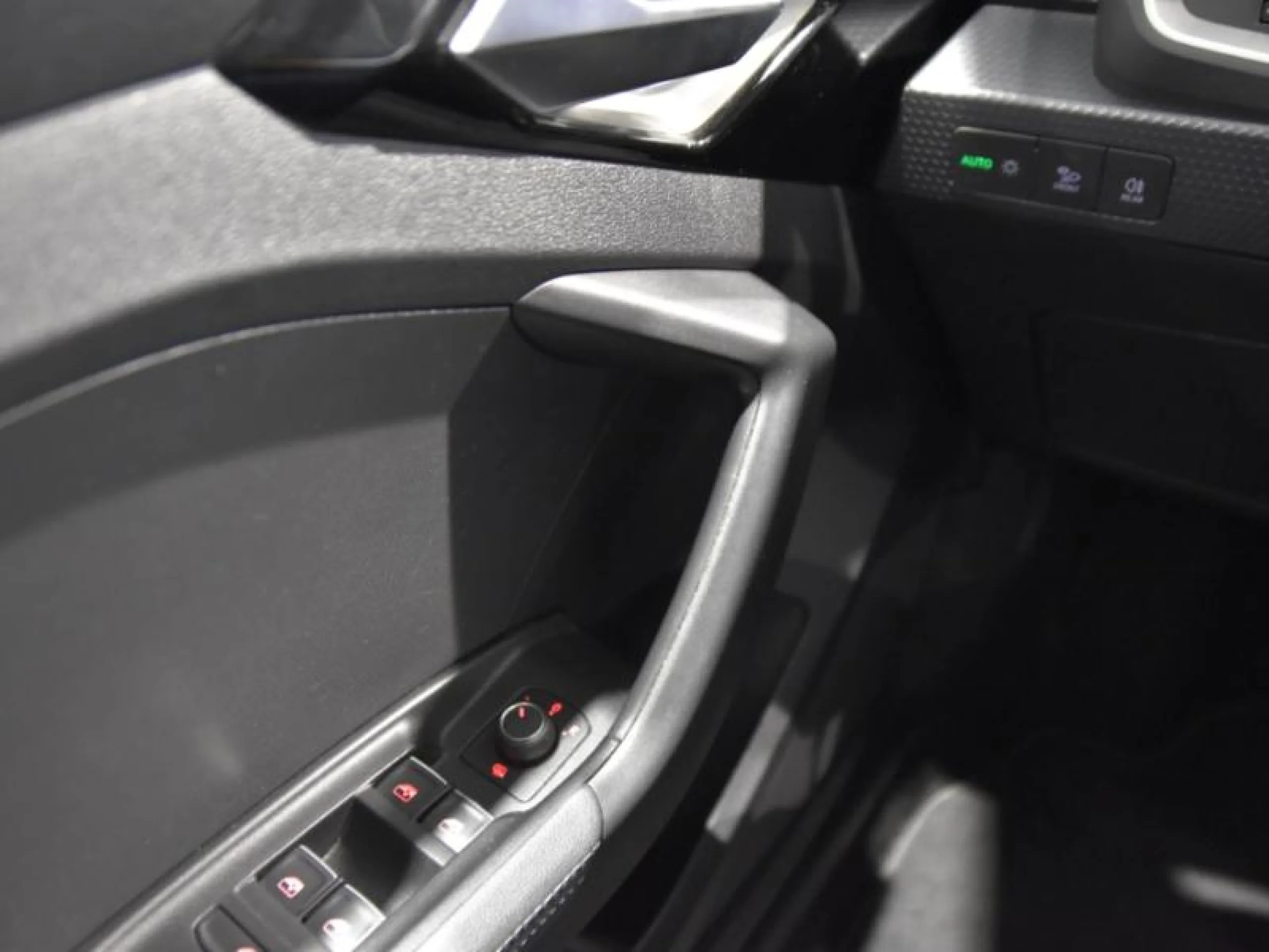 AUDI A1 SPORTBACK ADRENALIN 30 TFSI 85KW S TRON - Foto 16