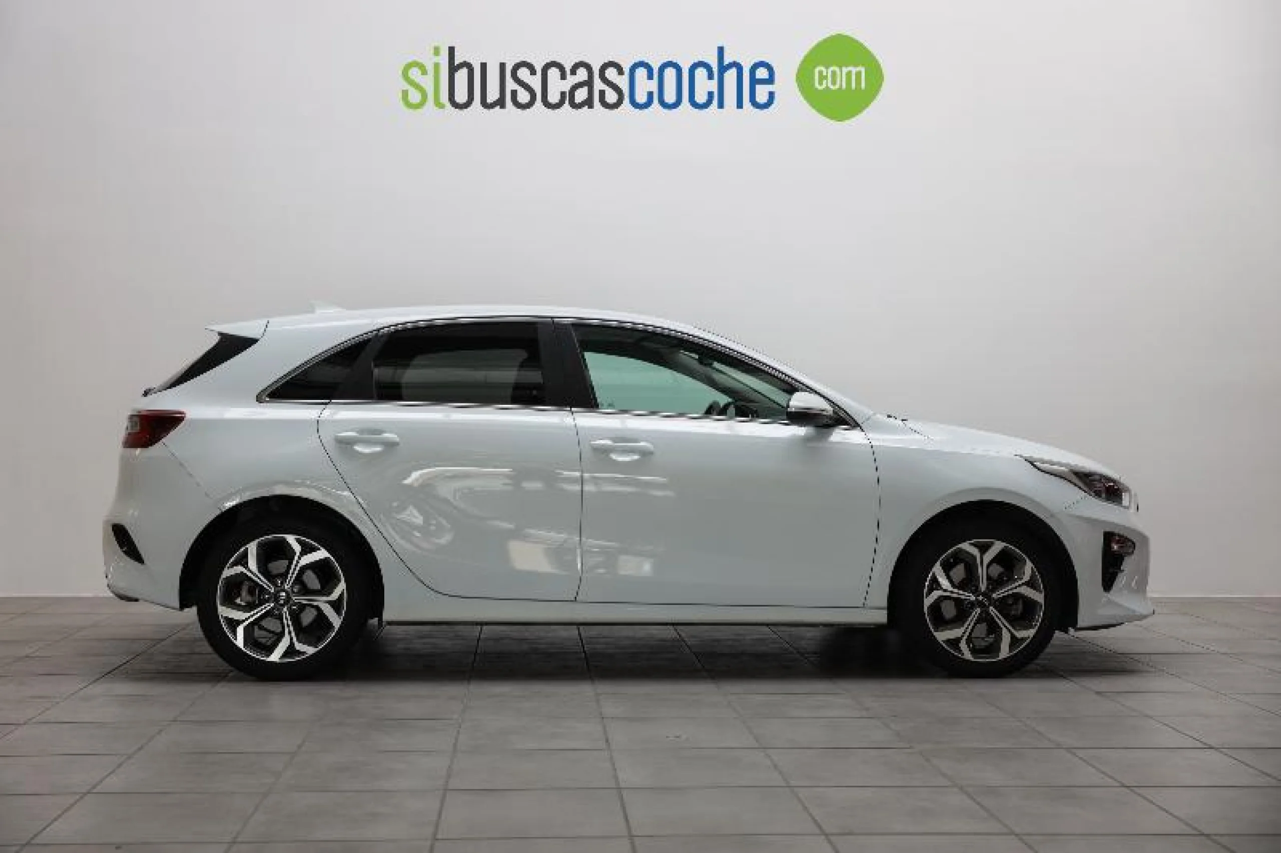 KIA CEE·D 1.4 CVVT 74KW (100CV) TECH - Foto 3