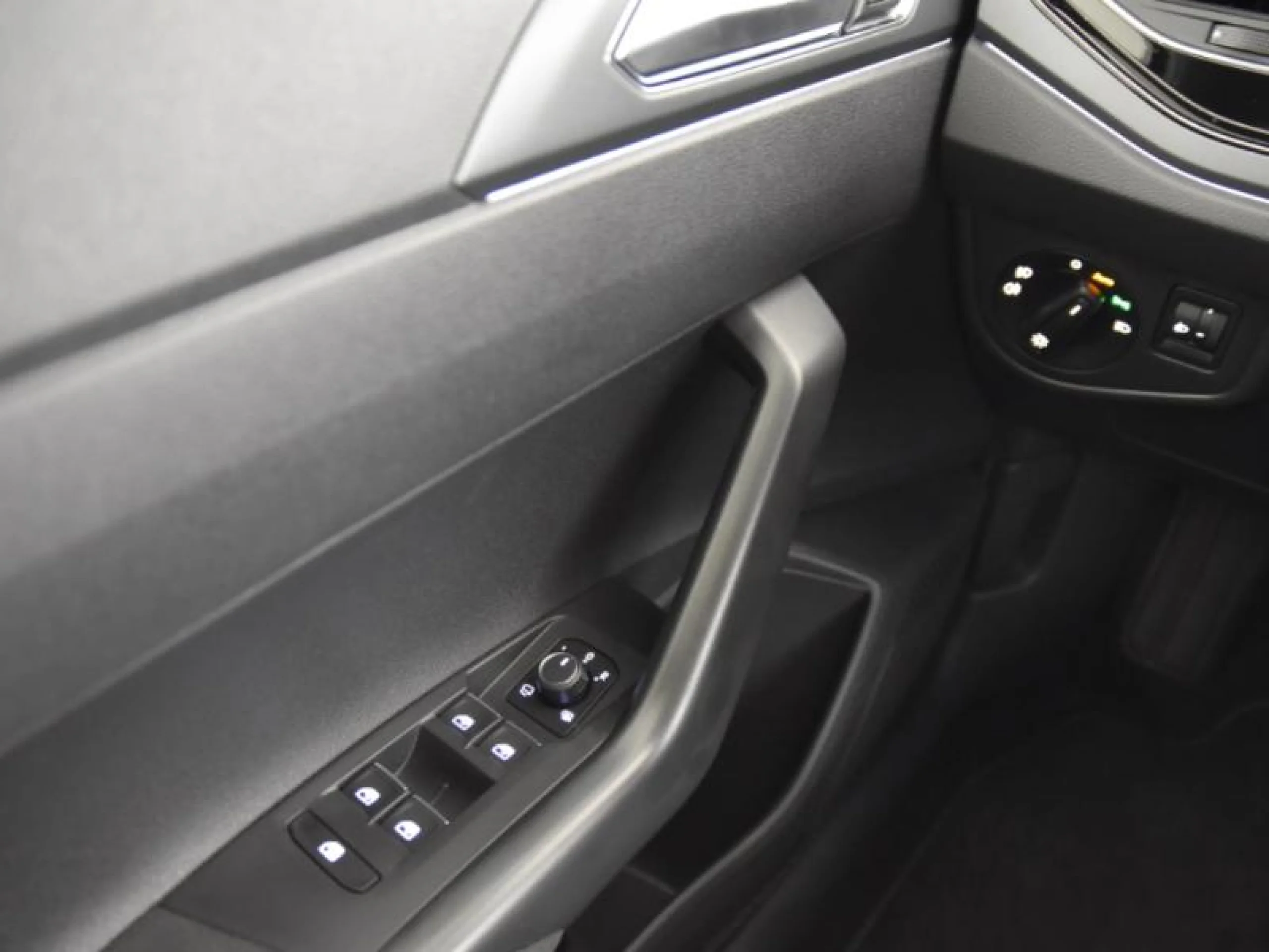 VOLKSWAGEN POLO R LINE 1.0 TSI 70KW (95CV) - Foto 16