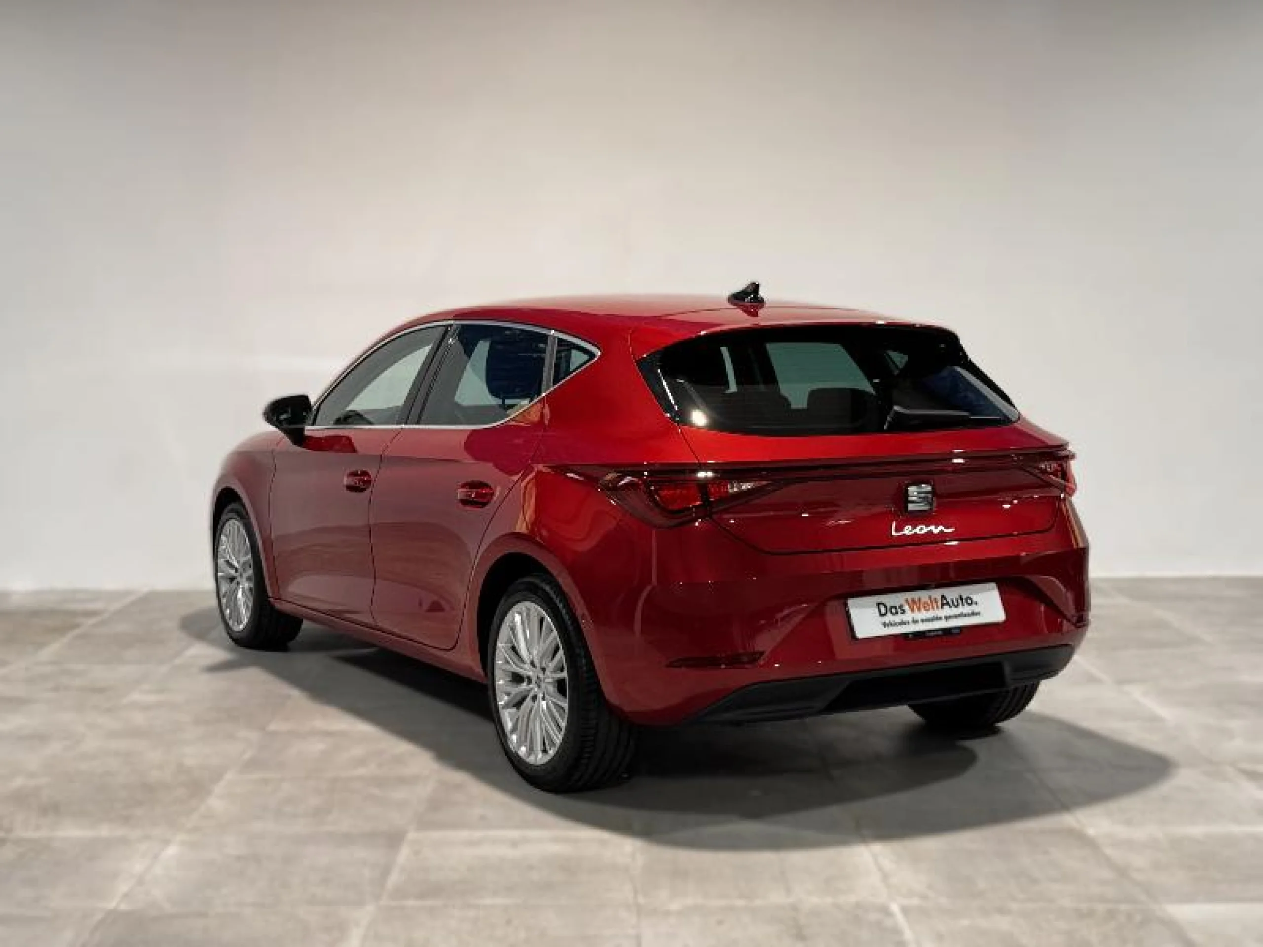 SEAT NUEVO LEON 1.5 TSI 96KW S&S XCELLENCE GO M - Foto 2
