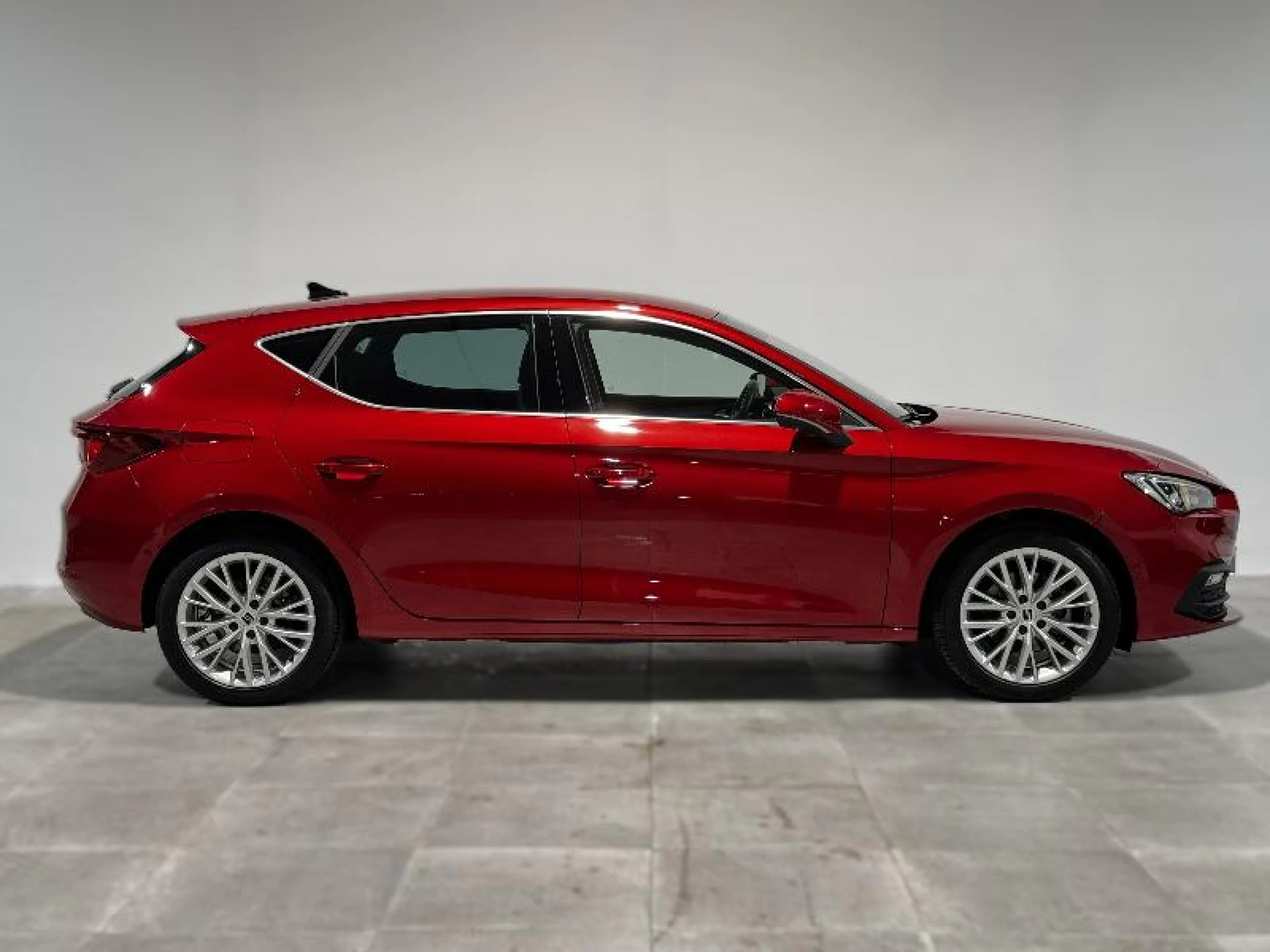 SEAT NUEVO LEON 1.5 TSI 96KW S&S XCELLENCE GO M - Foto 3