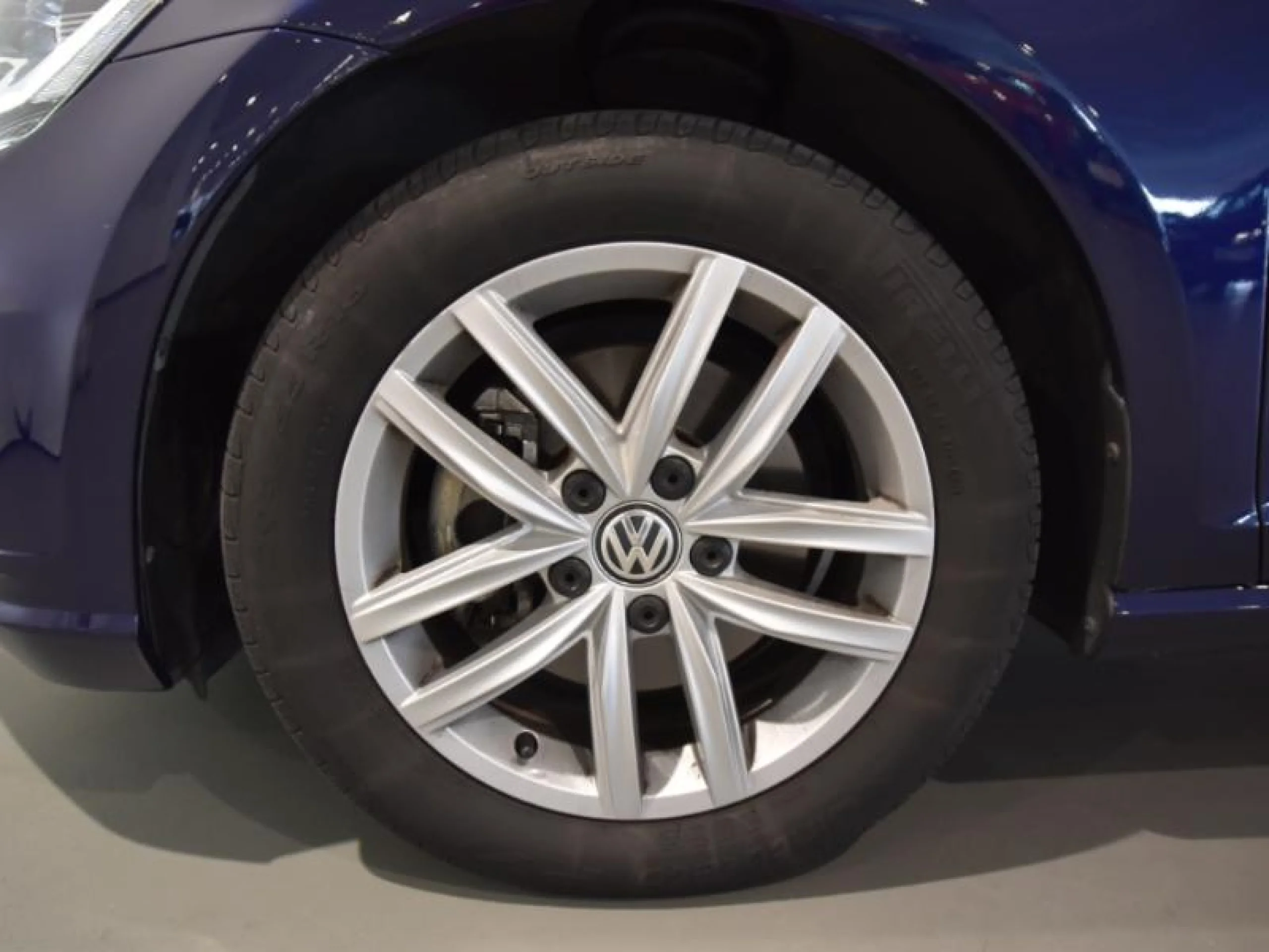 VOLKSWAGEN GOLF ADVANCE 1.6 TDI 85KW (115CV) - Foto 18