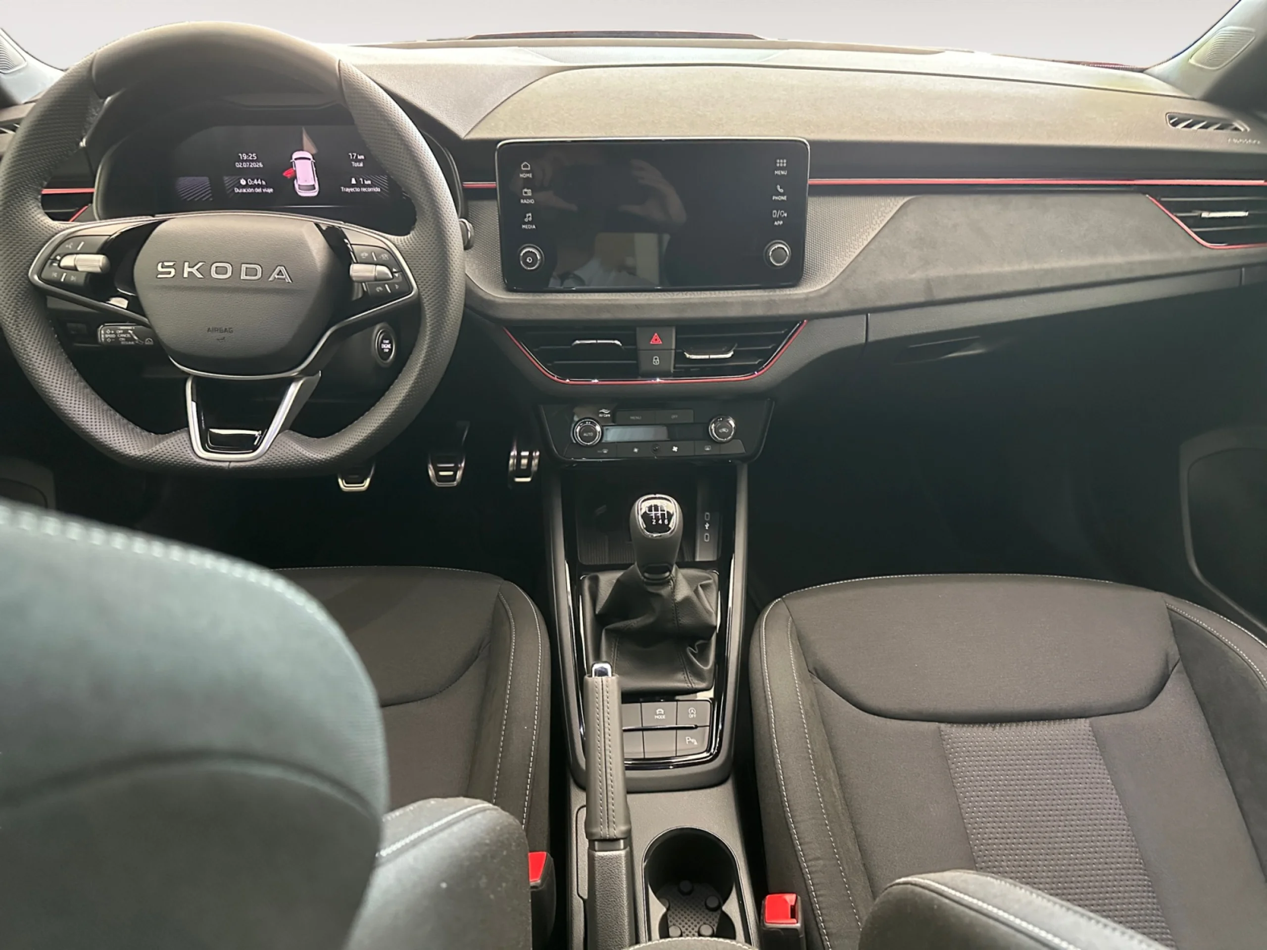 SKODA KAMIQ 1.0 TSI 85KW (115CV) PLUS - Foto 4