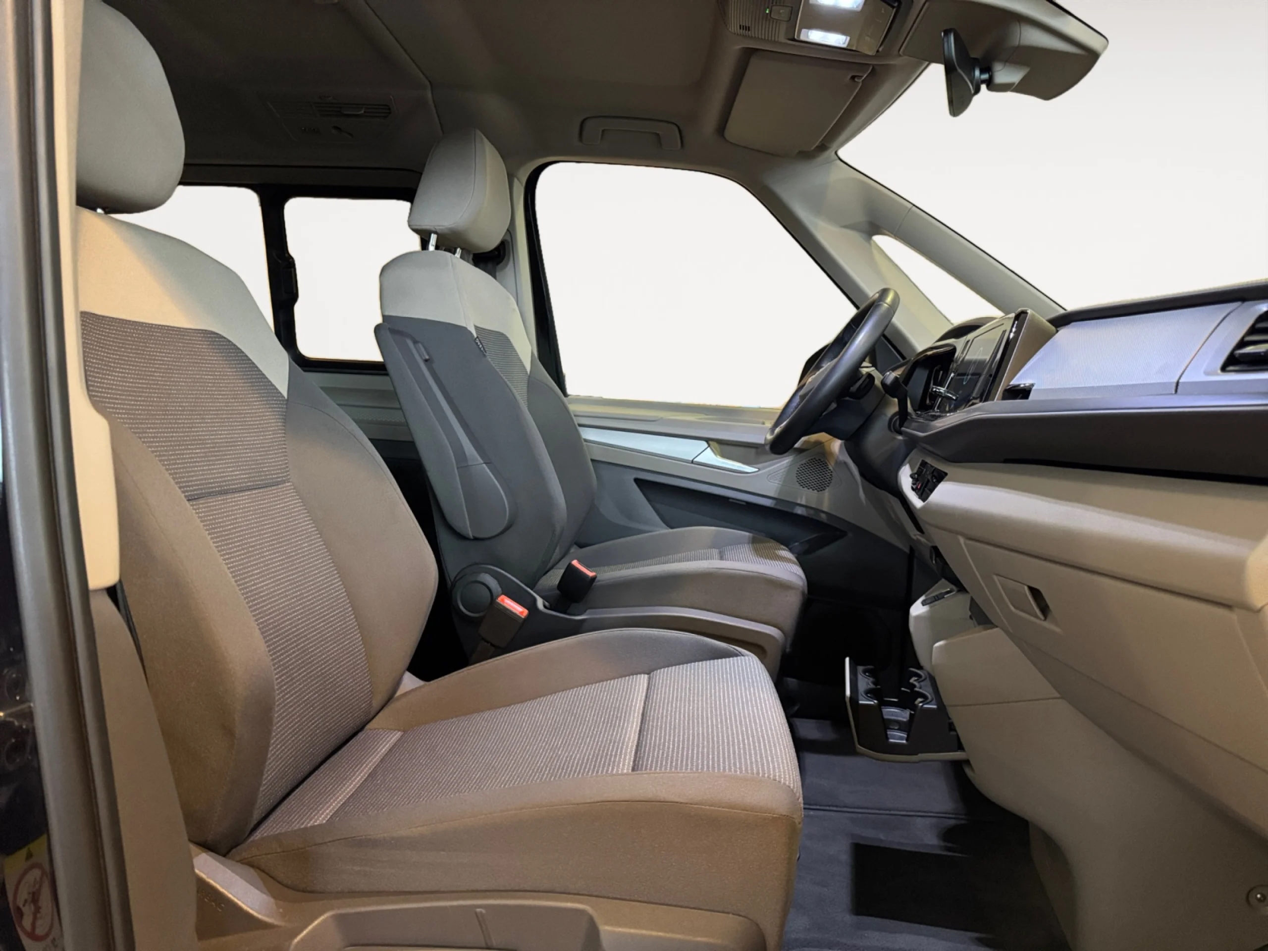 VOLKSWAGEN Multivan 2.0 TDI 110KW (150CV) DSG B.CORTA - Foto 5