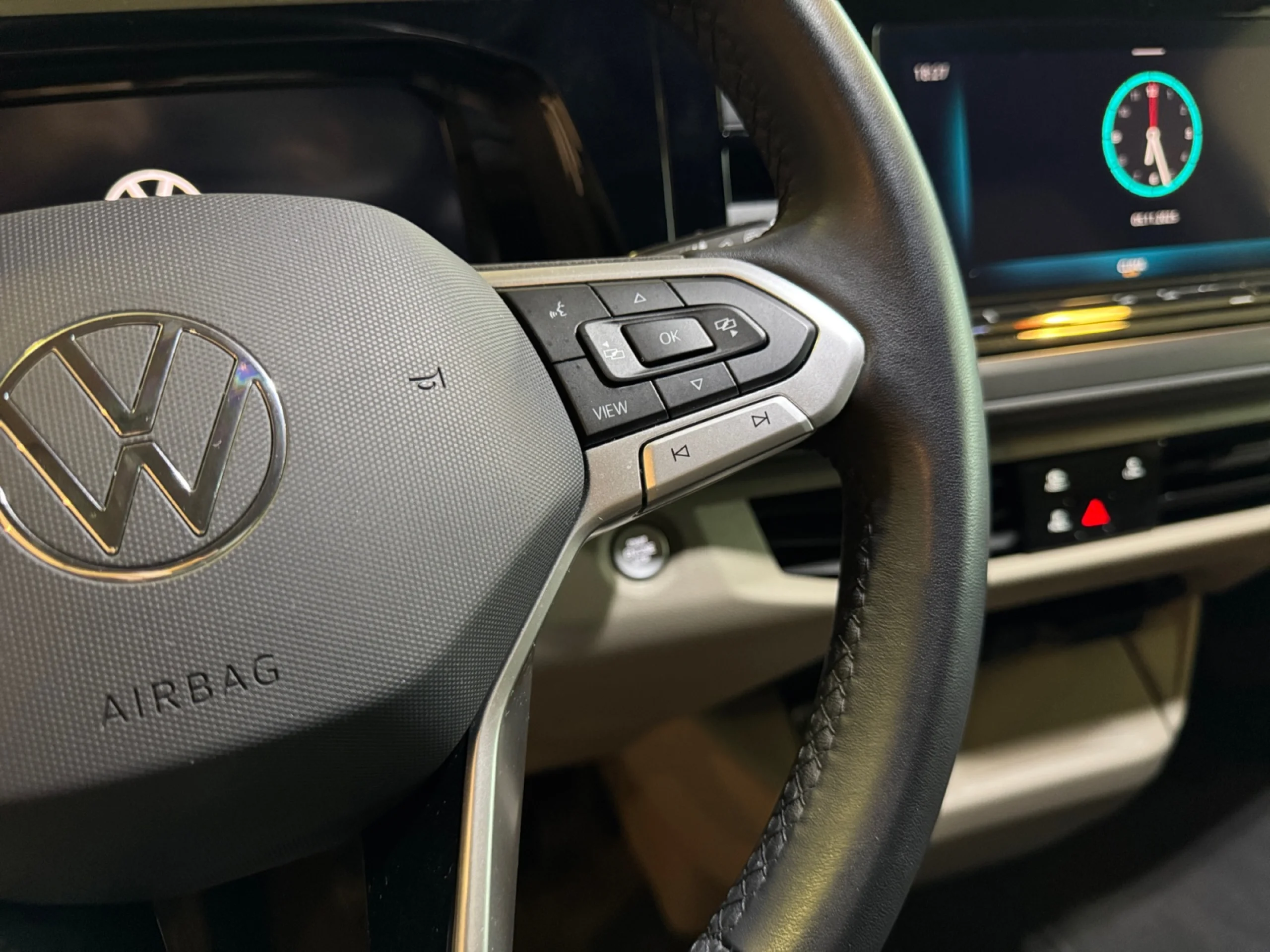 VOLKSWAGEN Multivan 2.0 TDI 110KW (150CV) DSG B.CORTA - Foto 10