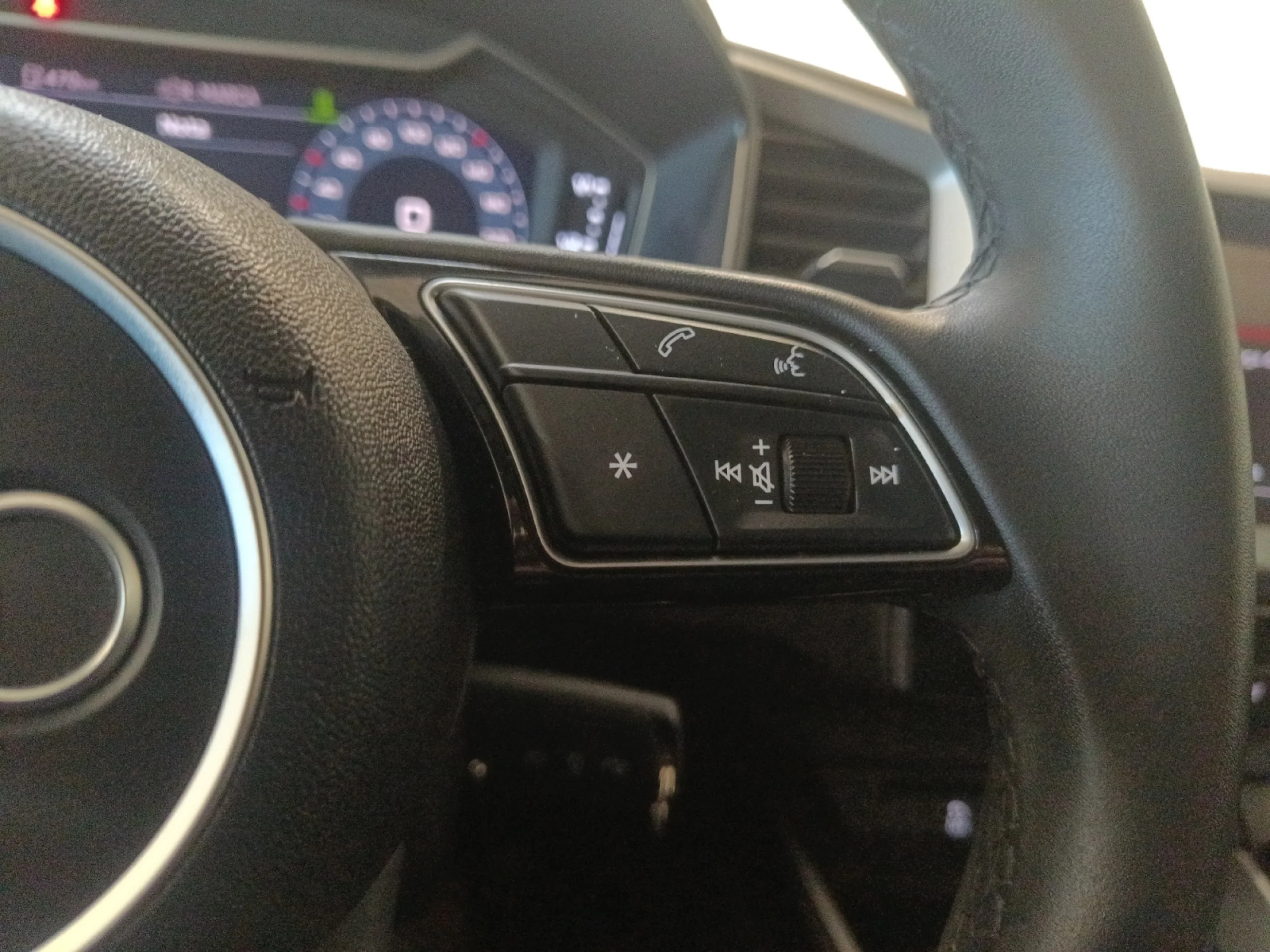 AUDI A1 SPORTBACK ADRENALIN 30 TFSI 85KW (116CV) - Foto 9