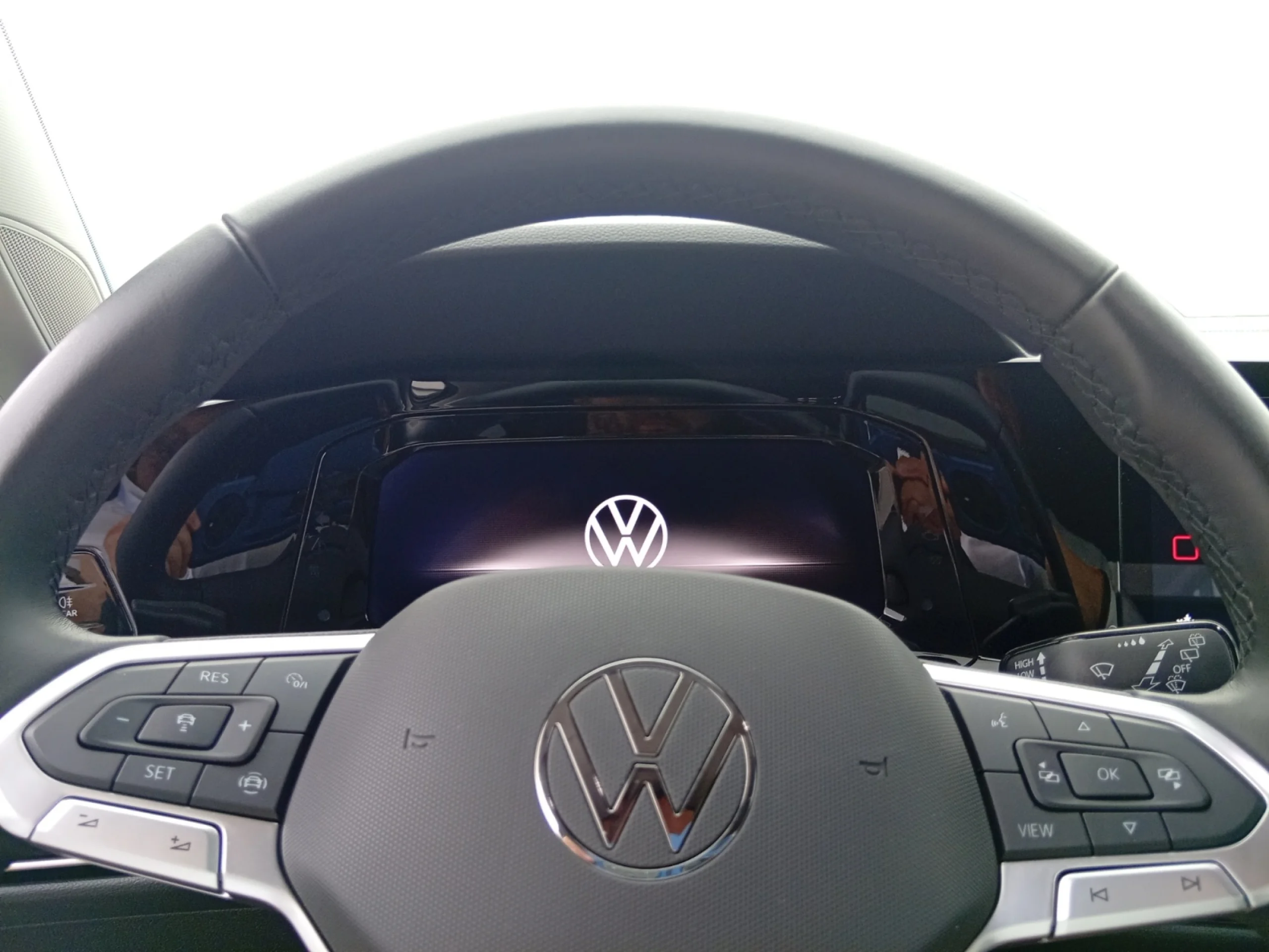 VOLKSWAGEN GOLF LIFE 1.5 TSI 96KW (130CV) - Foto 8