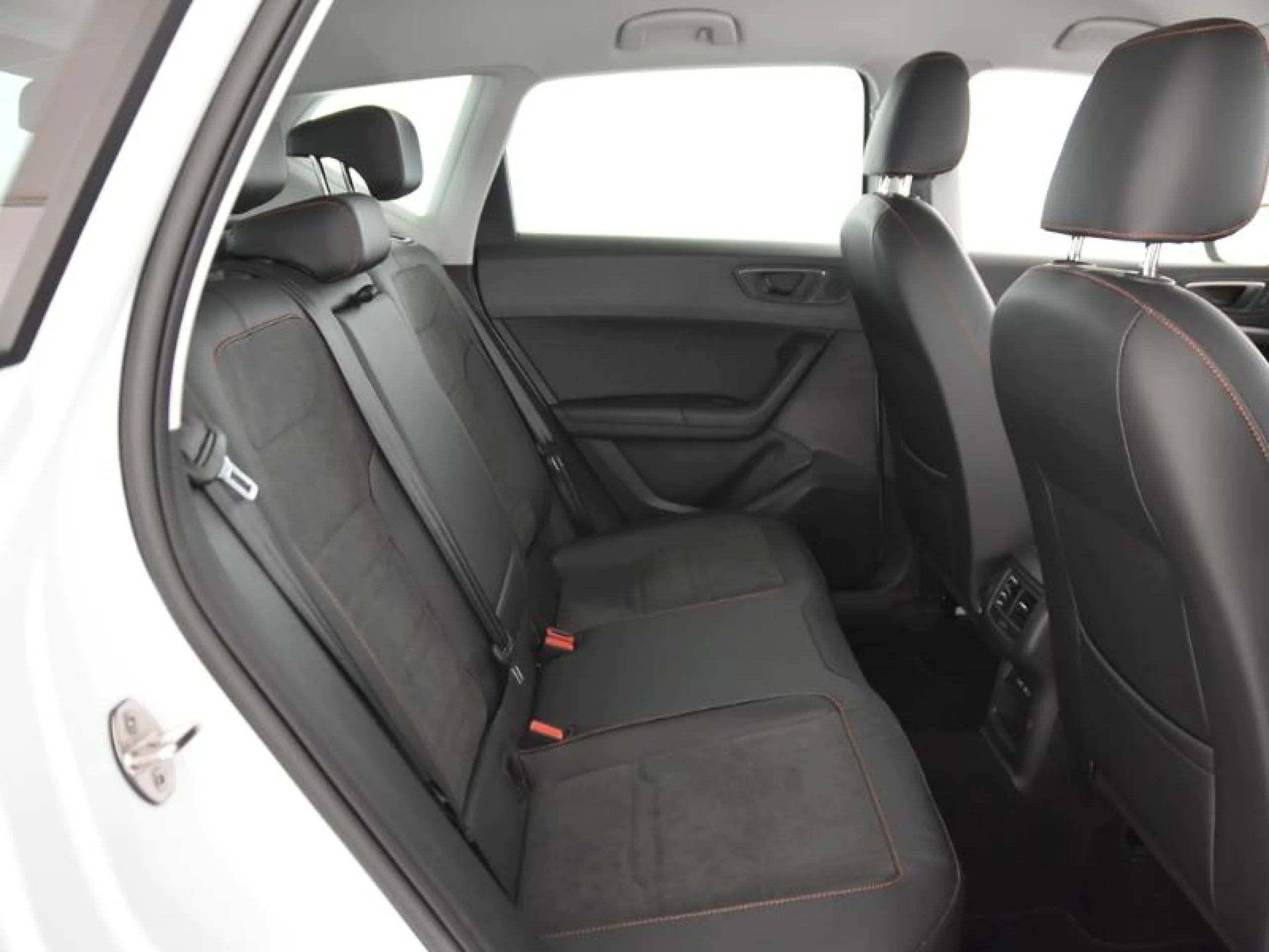 SEAT ATECA 1.5 TSI 110KW (150CV) FR SPECIAL EDITION - Foto 6