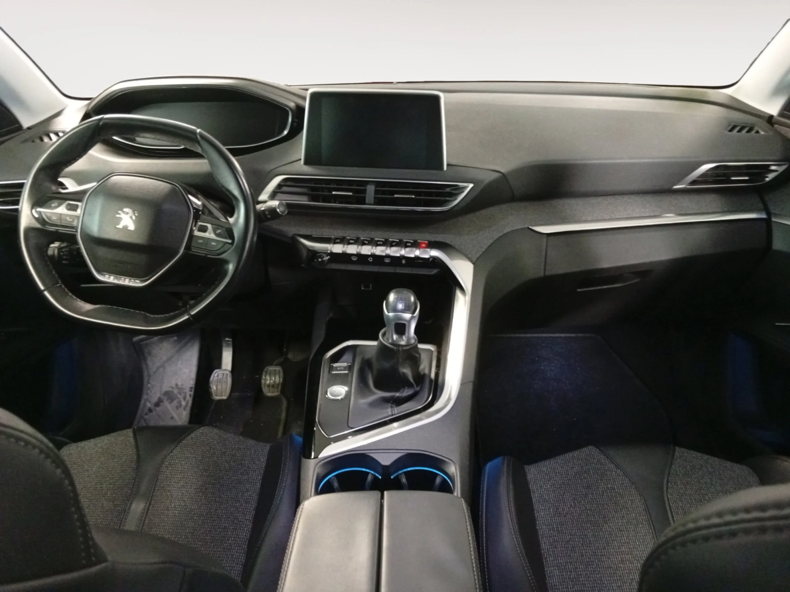 PEUGEOT 5008 ALLURE 1.6L BLUEHDI 88KW (120CV) S&S - Foto 4