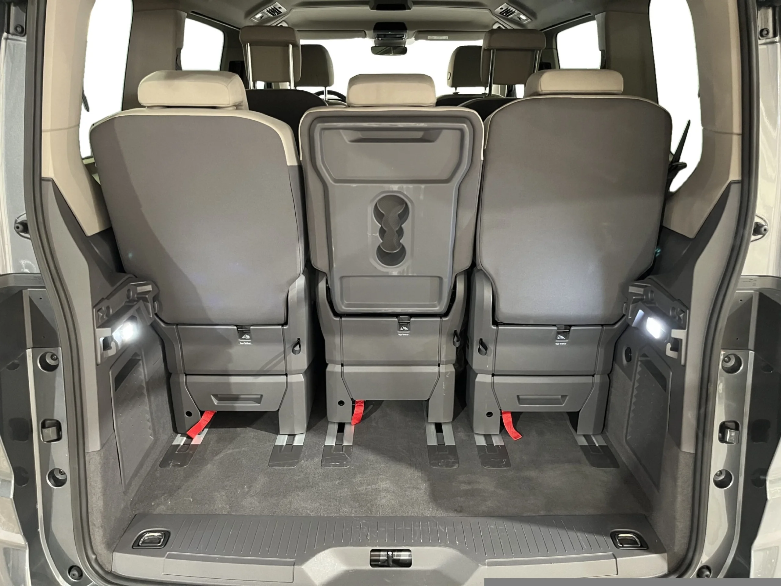 VOLKSWAGEN Multivan 1.5 EHYBRID 130 KW DSG 4M B.CORTA - Foto 7