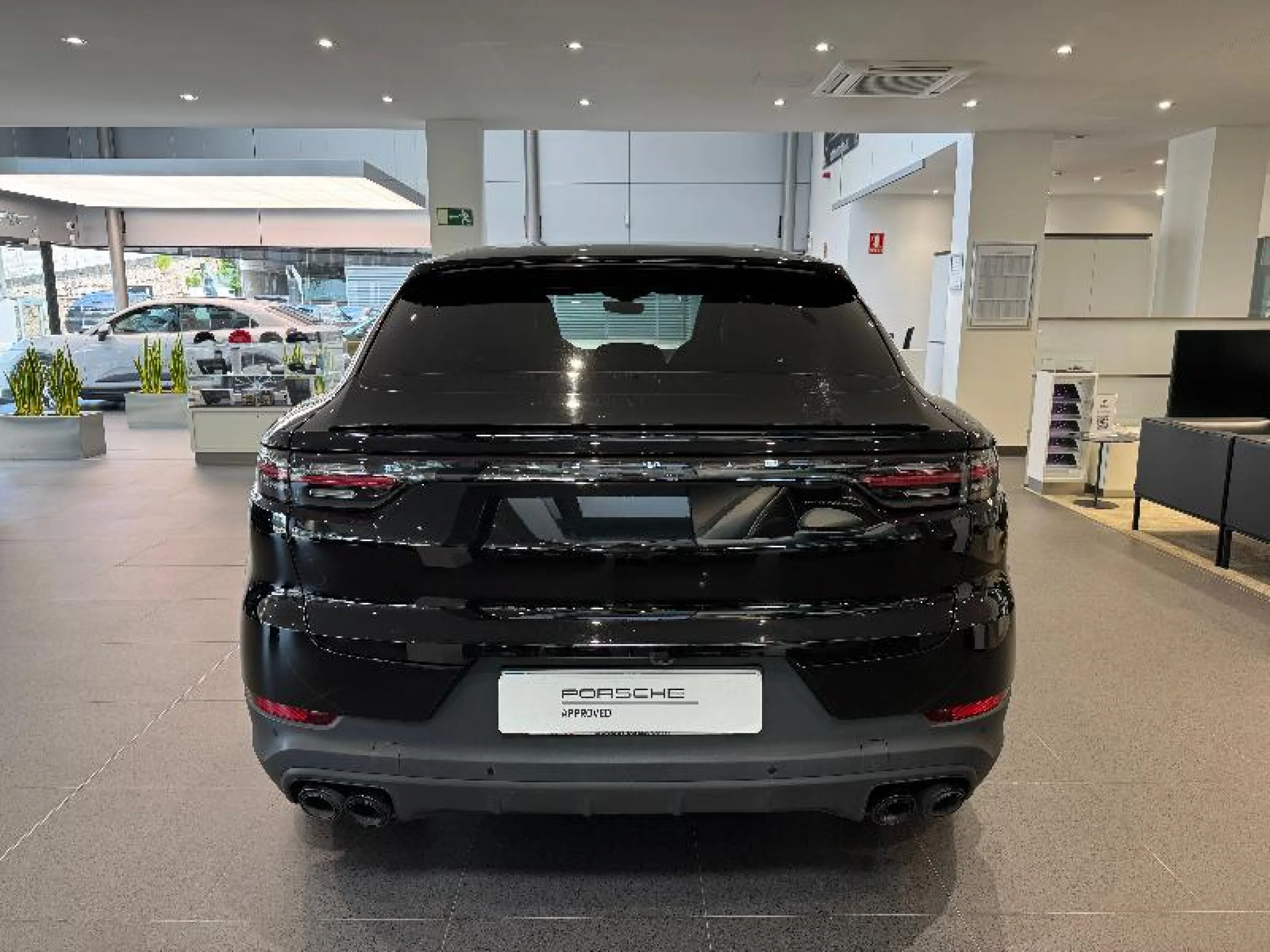 PORSCHE CAYENNE COUPE E HYBRID - Foto 4