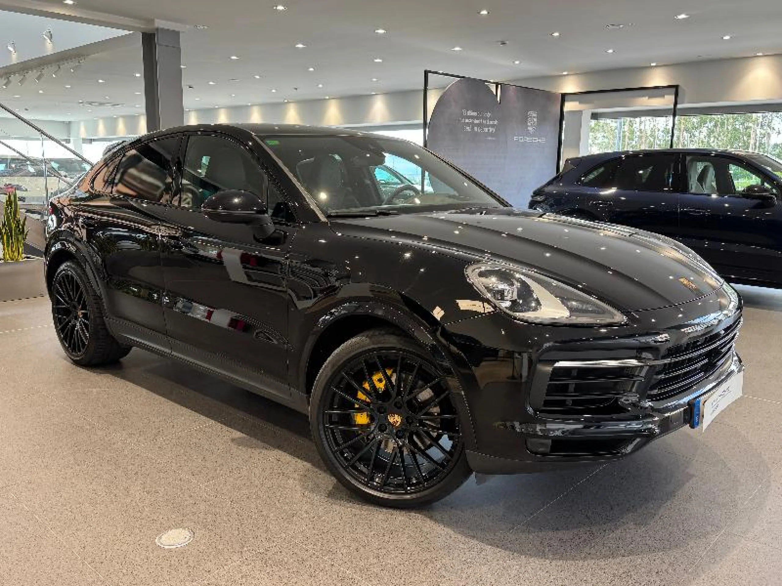 PORSCHE CAYENNE COUPE E HYBRID - Foto 7