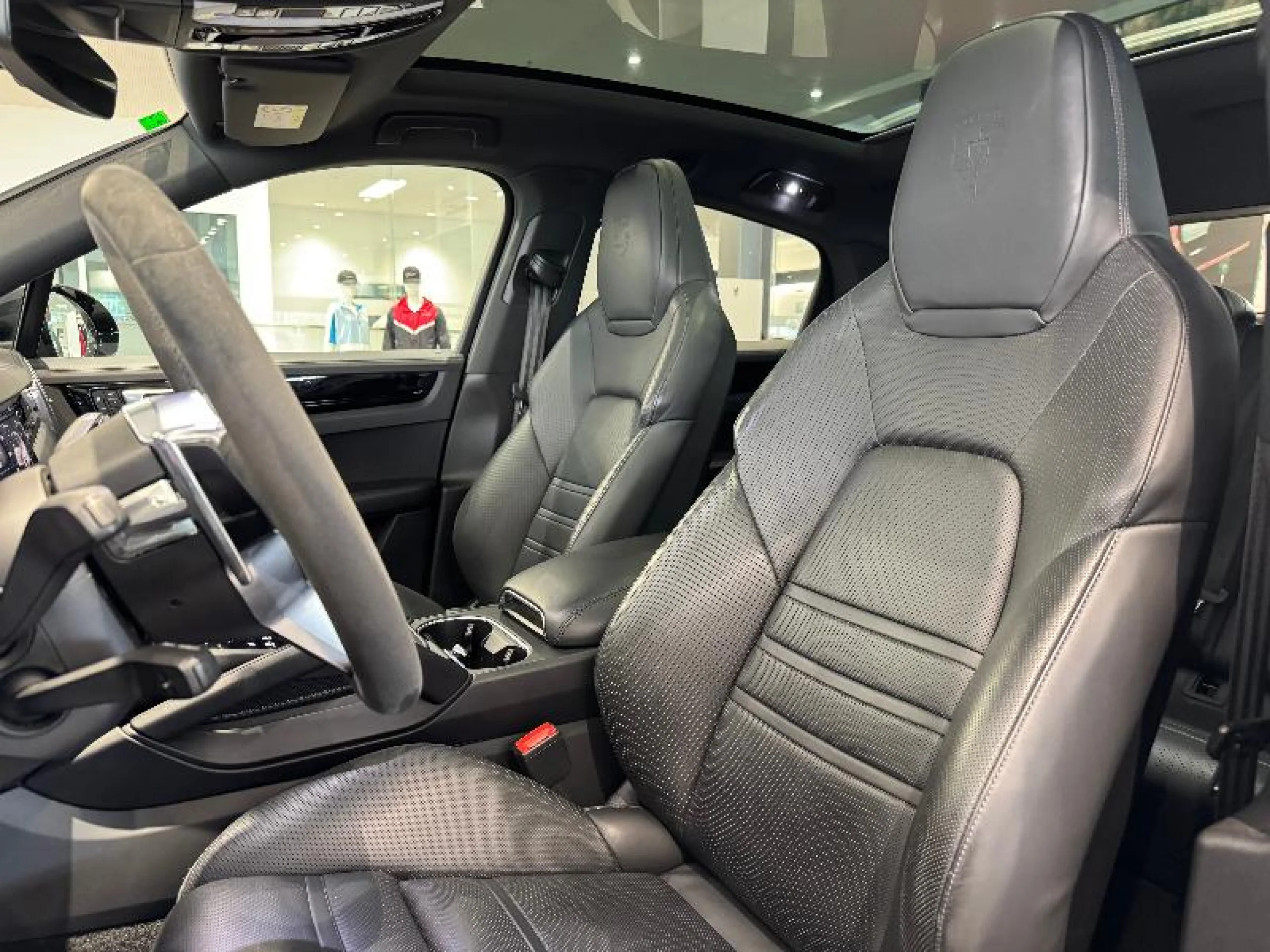 PORSCHE CAYENNE COUPE E HYBRID - Foto 9